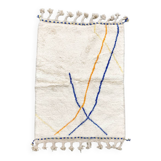 Tapis berbère blanche décoré tissé en laine naturel taille 250cm×150cm