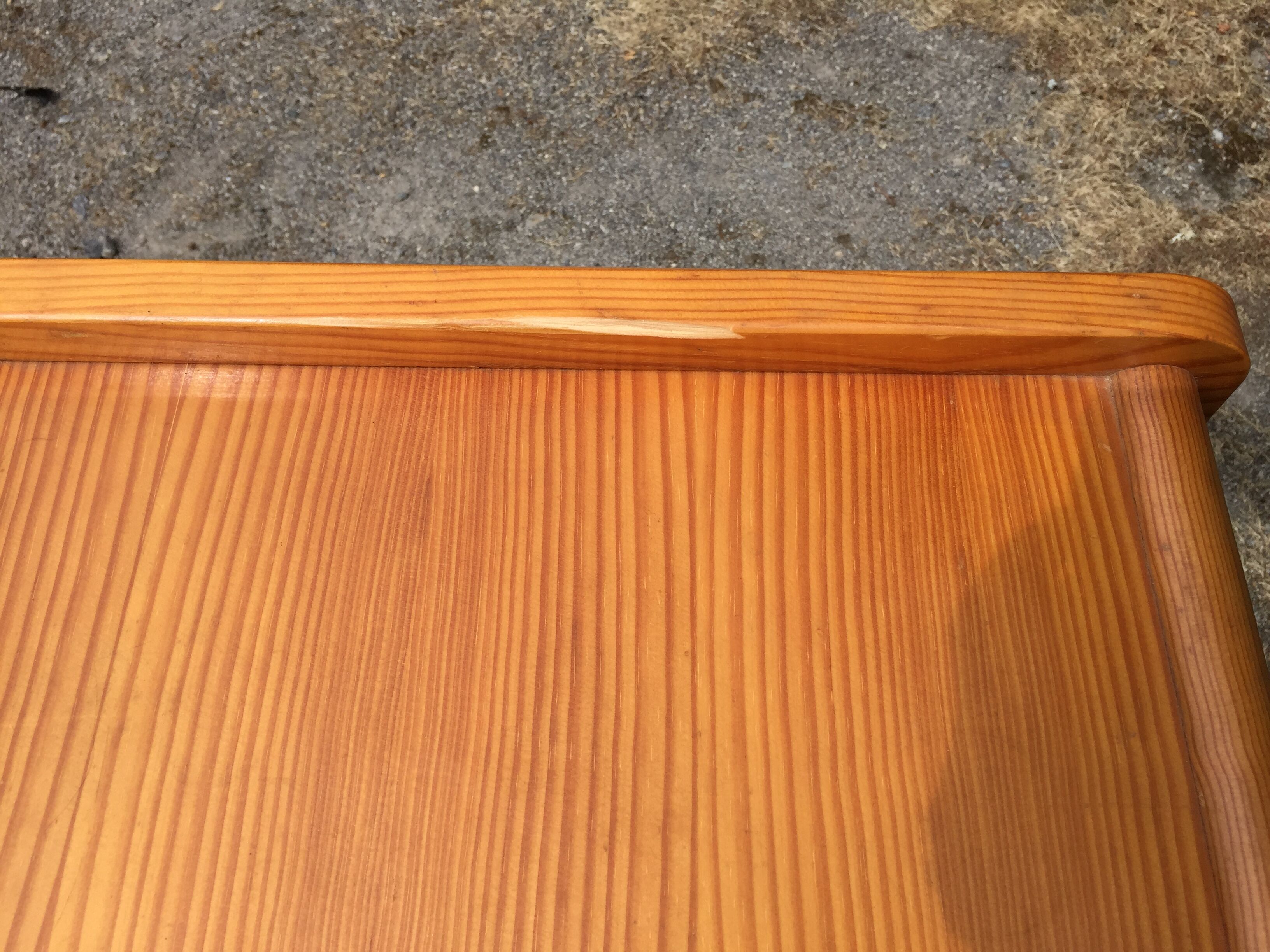 Vintage Scandinavian chest of drawers with 4 drawers in solid pine
