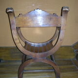 Curule chair called "Dagobert"