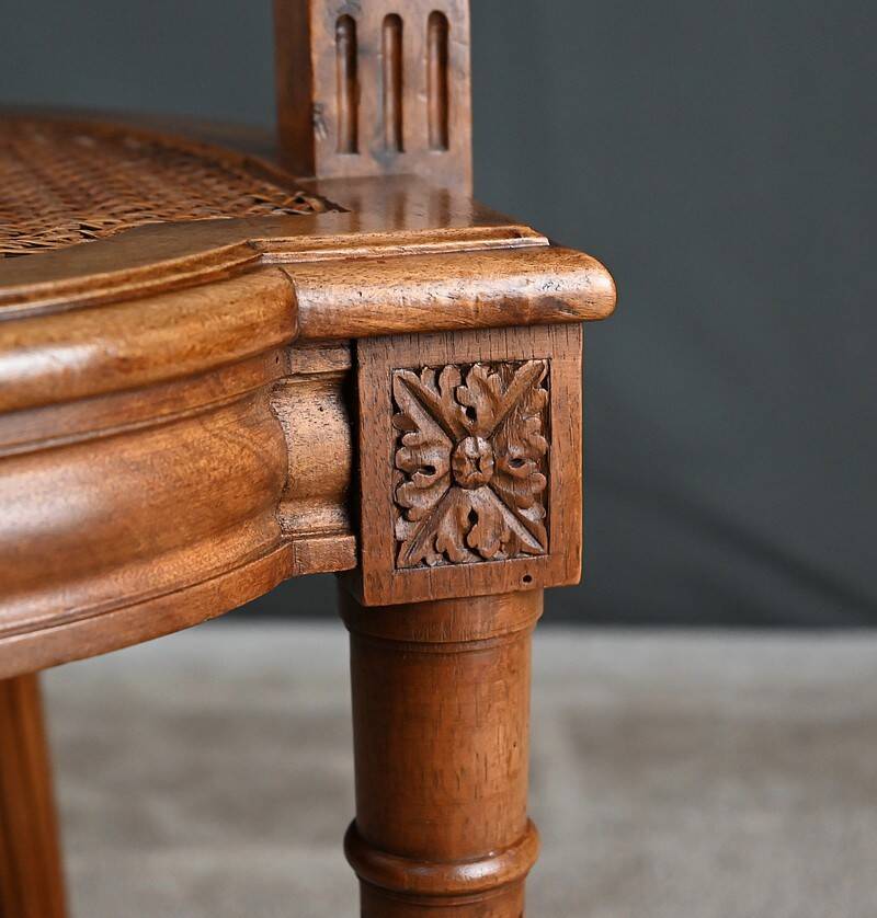 Small Office Armchair in Walnut, Louis XVI style – Late 19th century