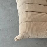 Chauffeuse Togo Beige par Michel Ducaroy pour Ligne Roset
