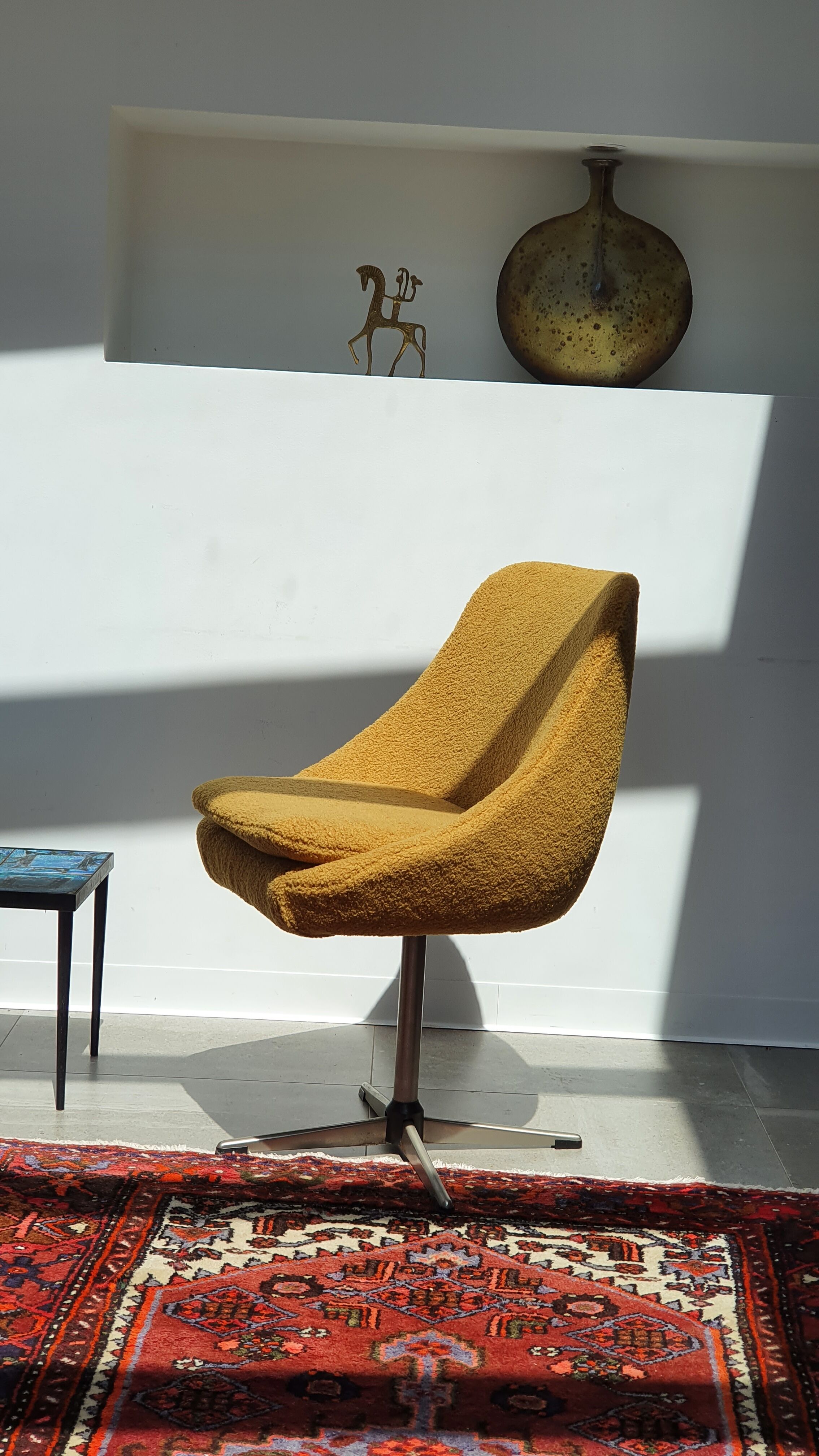 Pair of space age swivel chairs 70s