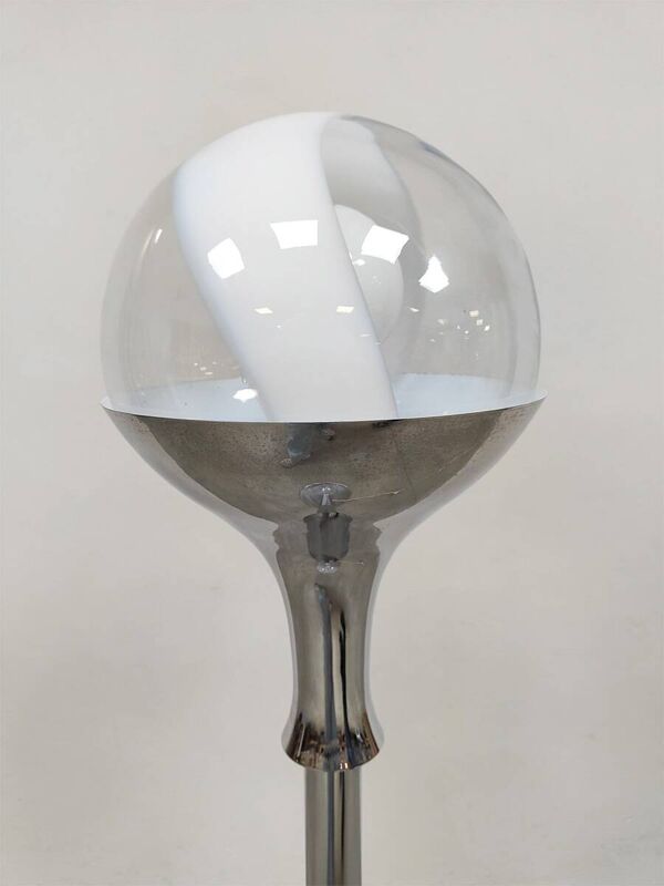 Lampadaire globe en verre de Murano design italien vintage Targetti 1960