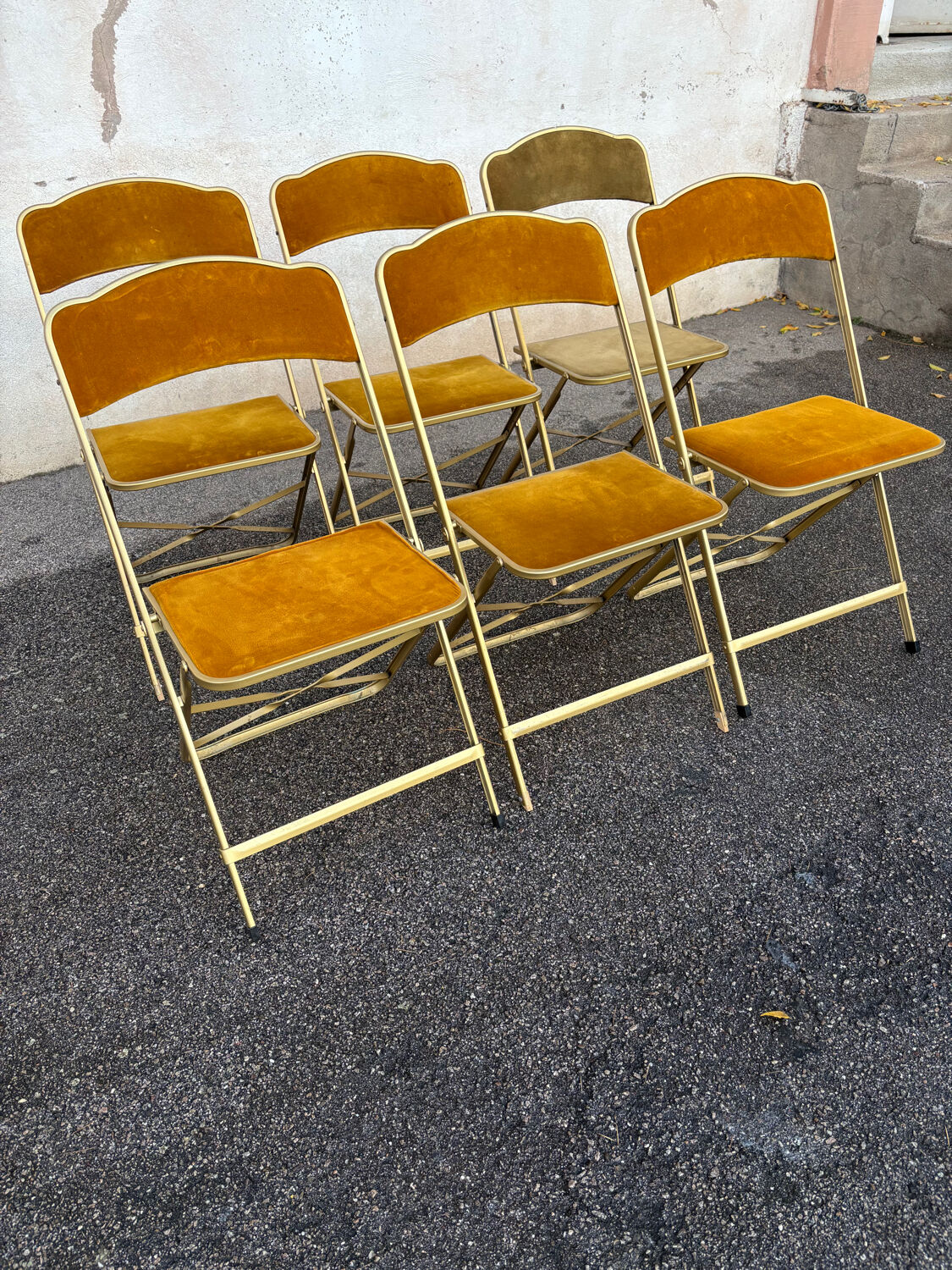 Set of 6 folding chairs