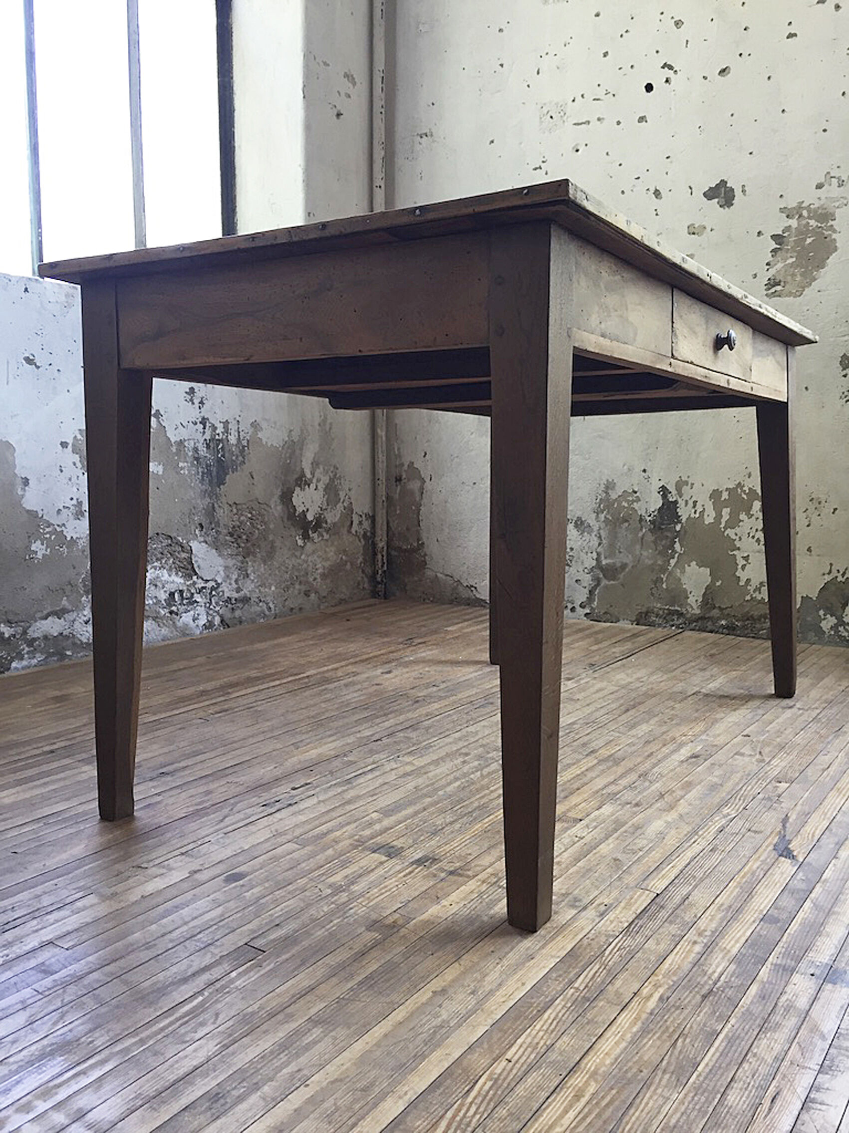Table de ferme en noyer