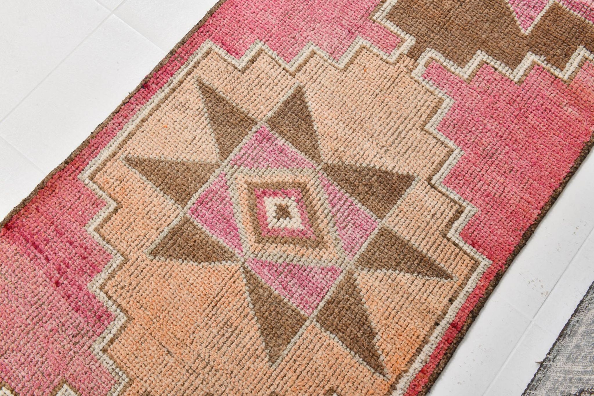 3x11 Pink and Brown Rare Colors Runner Rug, Wool Kilim Rug, 94x320Cm