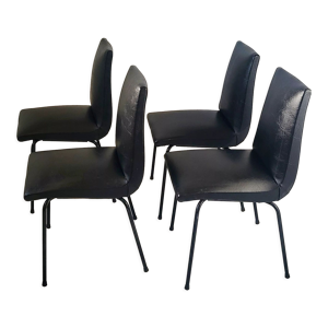 Suite de 4 chaises de Pierre Guariche