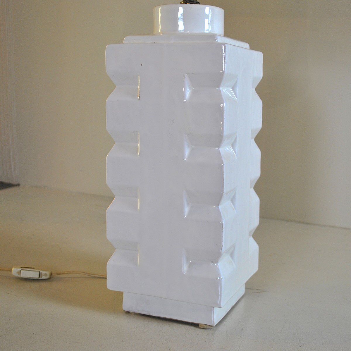 White ceramic table lamp, 1960s