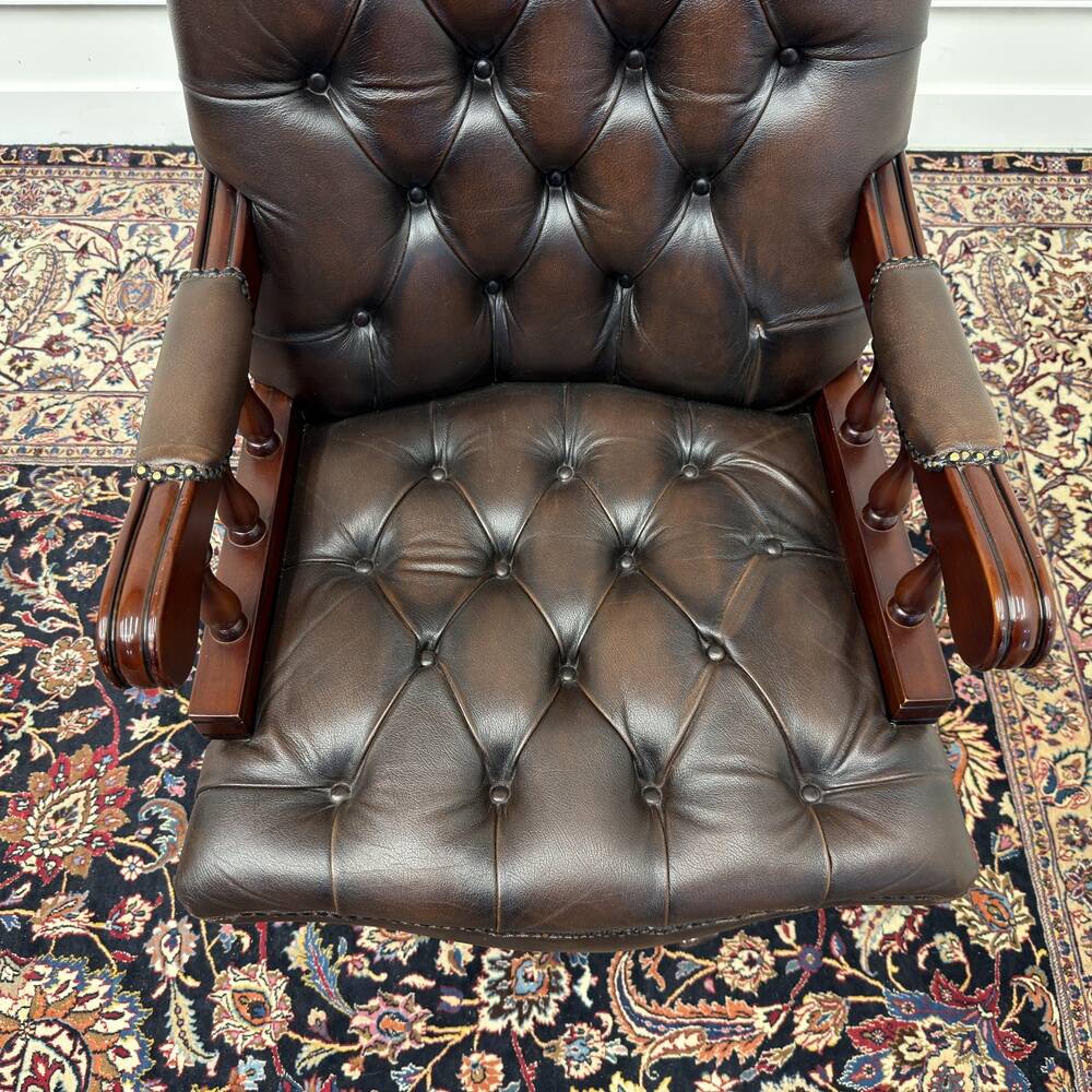 Chaise de bureau Chesterfield anglaise brune, chaise de président