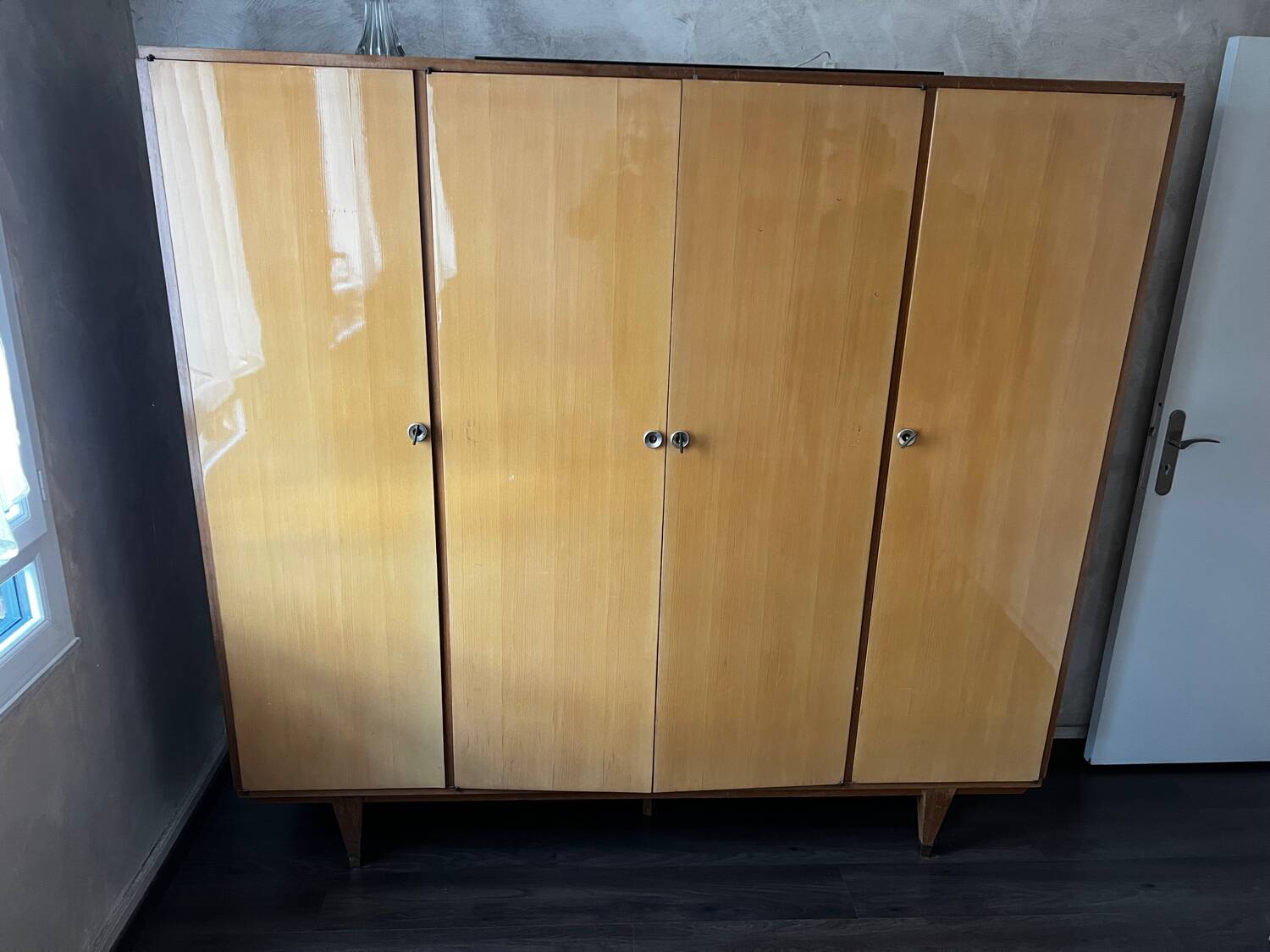 4-door mahogany wardrobe