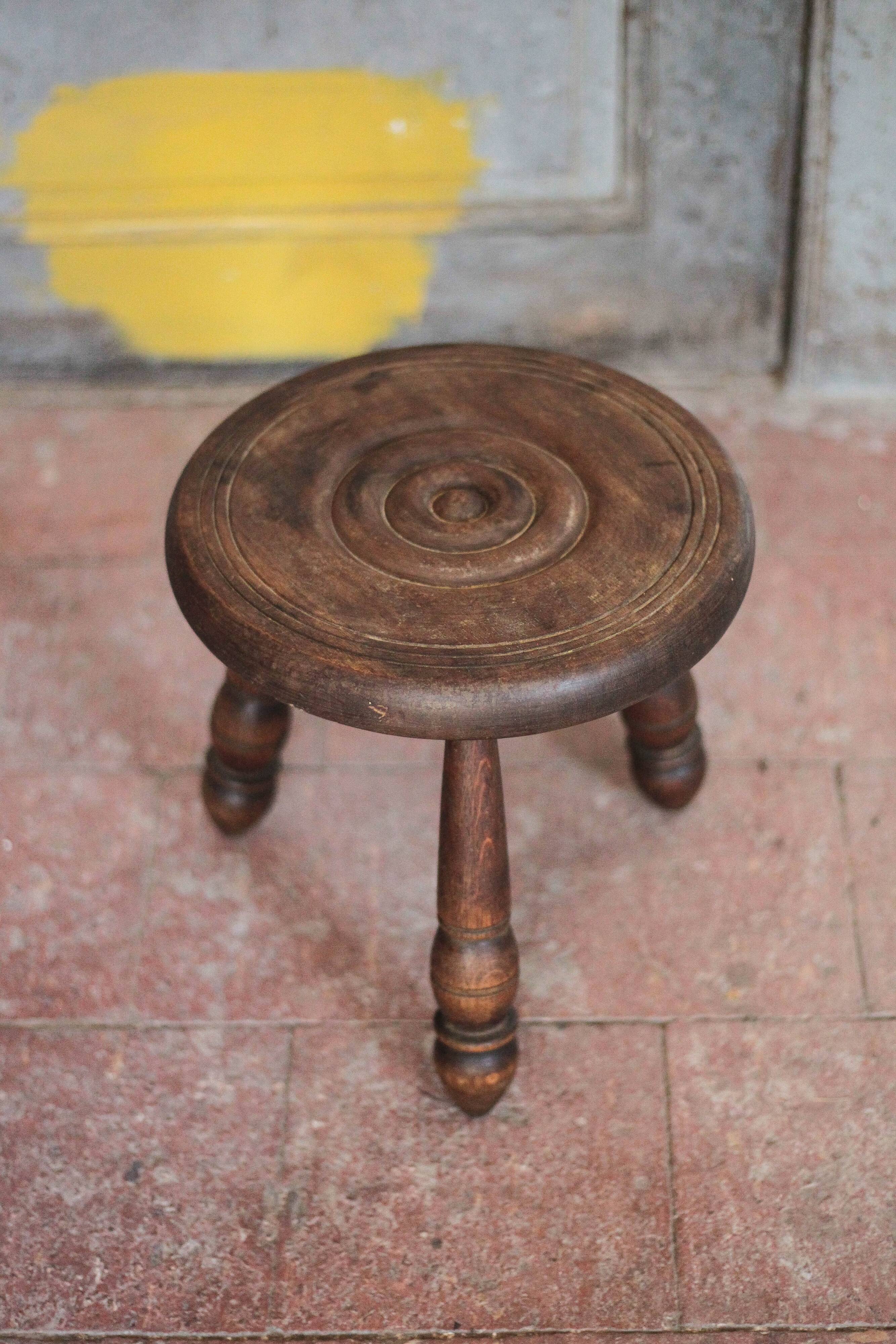 Tabouret vintage, tabouret tripode, tabouret d'appoint, porte-plante bois