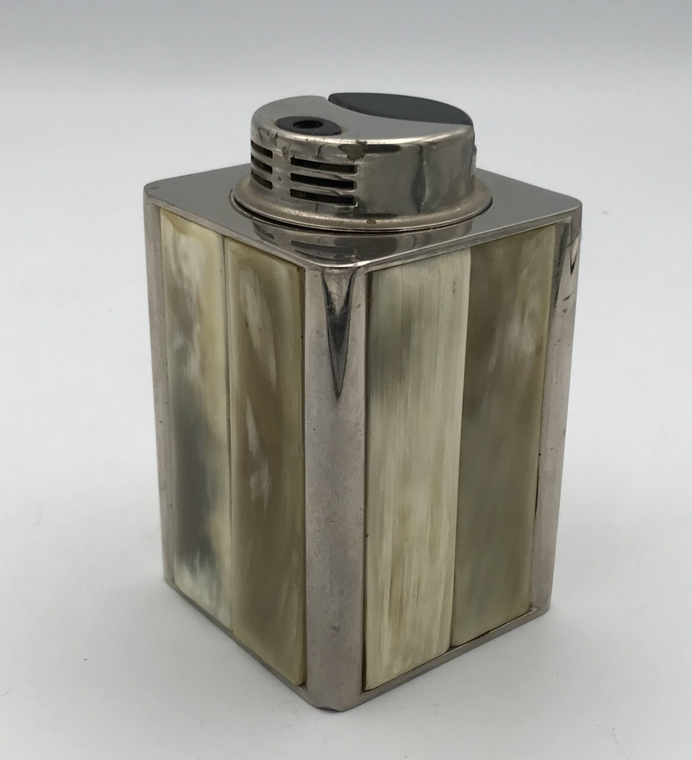 Large Vintage Collection TABLE LIGHTER in chrome-plated metal and horn