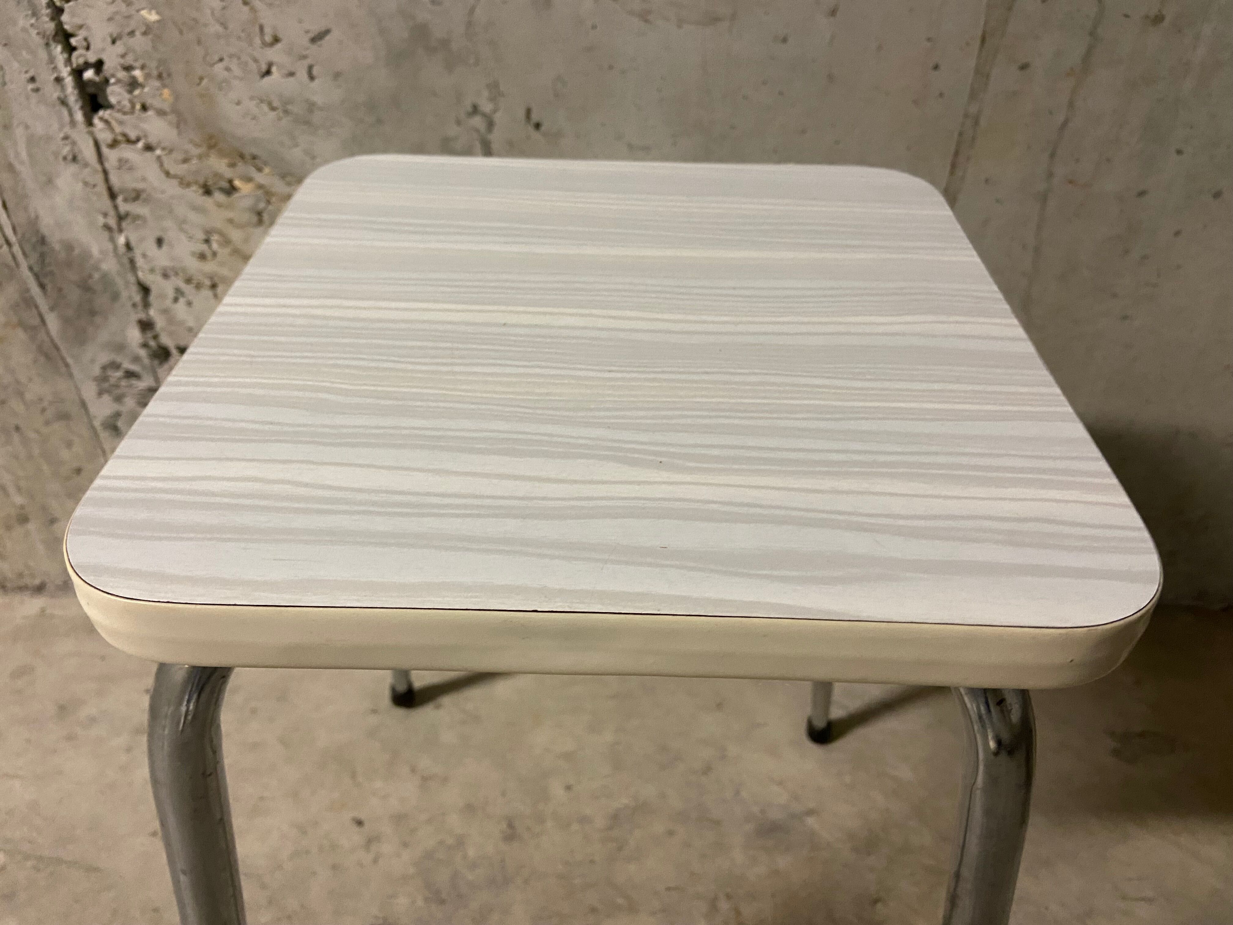 Formica stool 70s