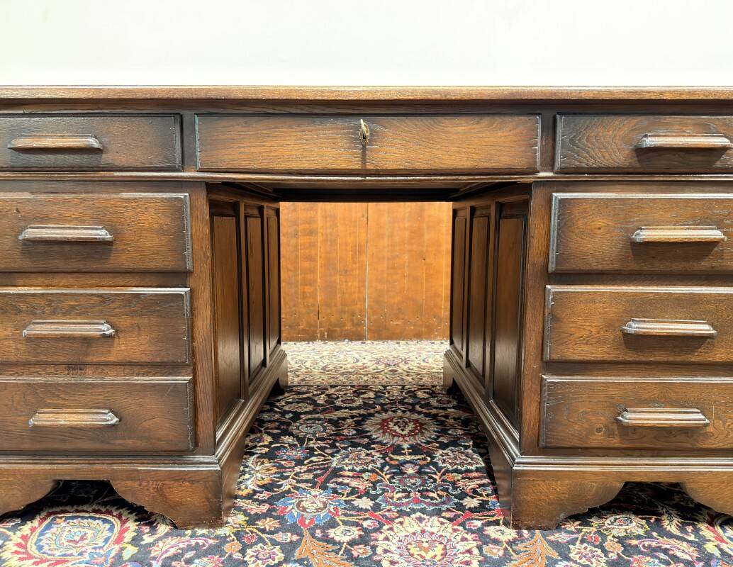 Bureau Chesterfield anglais antique