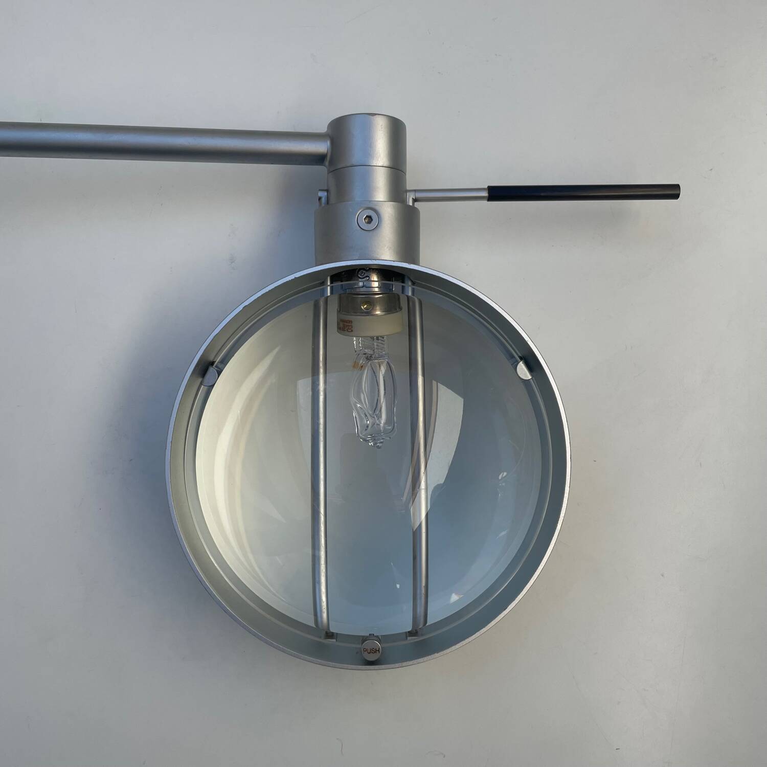 Wall lamp with arm Sento Occhio