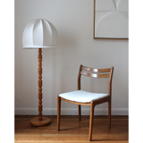Sculpture floor lamp
