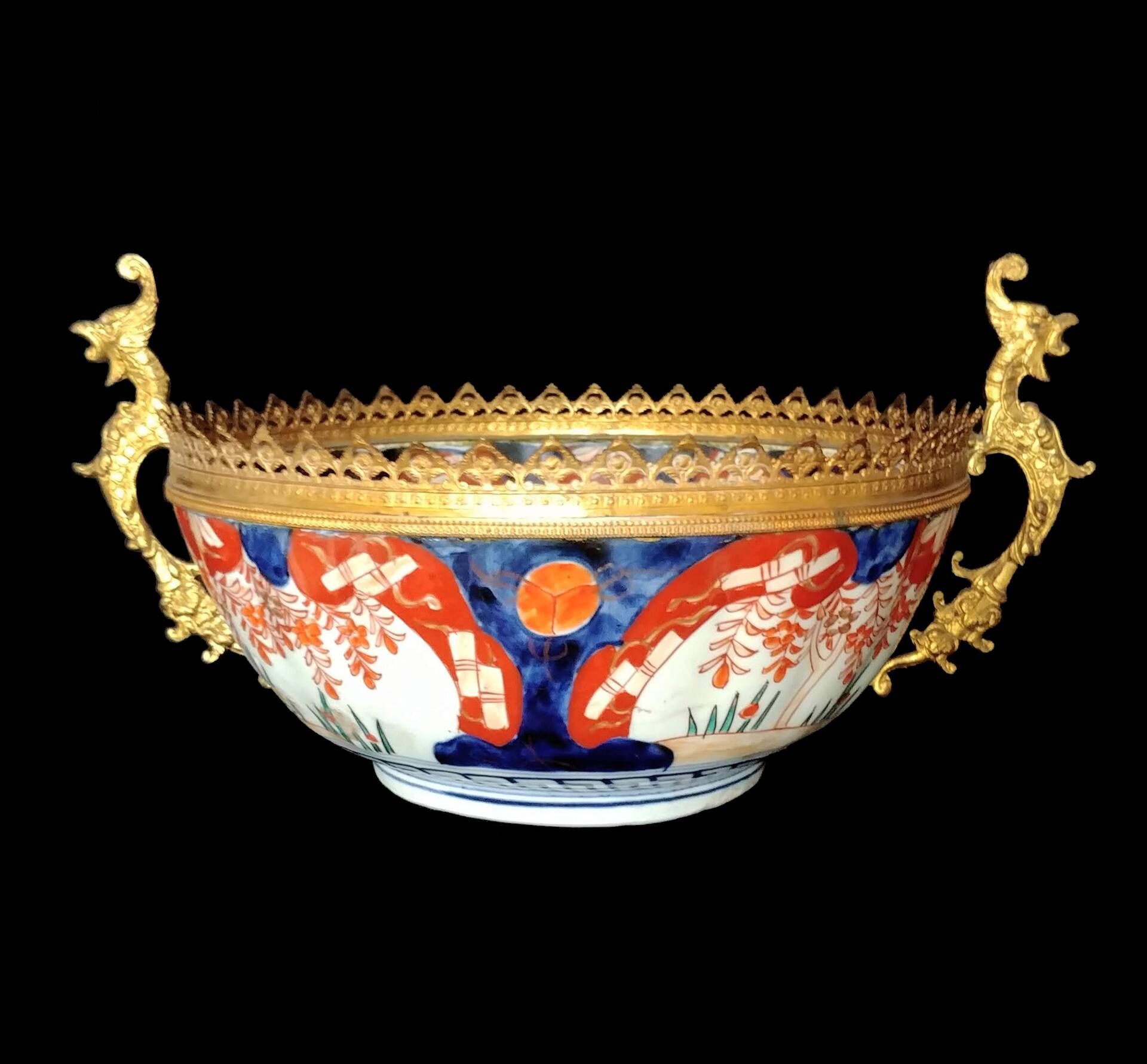 Coupe Imari monté en bronze doré, Japon fin XIXe siècle
