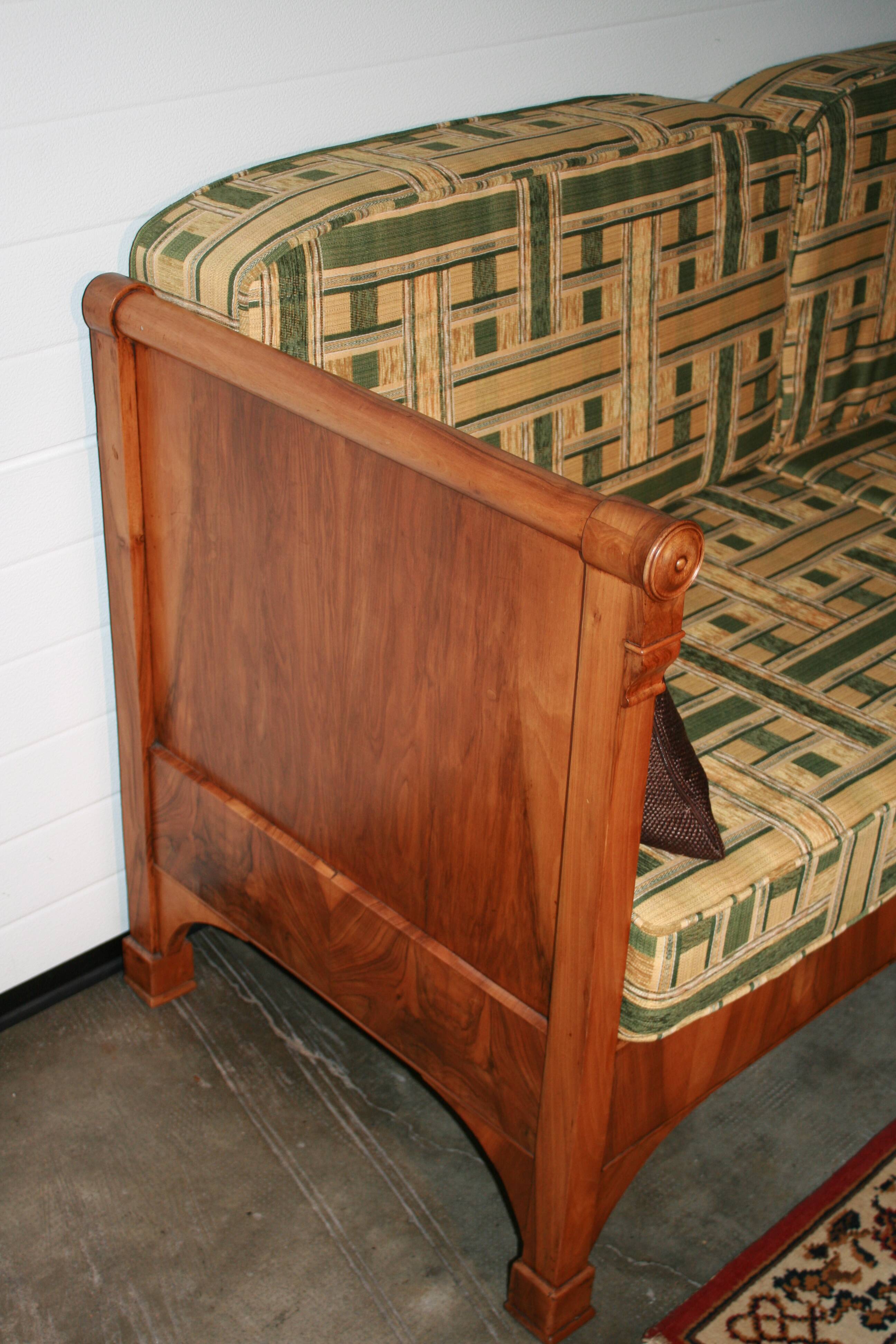 Resting bed End XIX Walnut