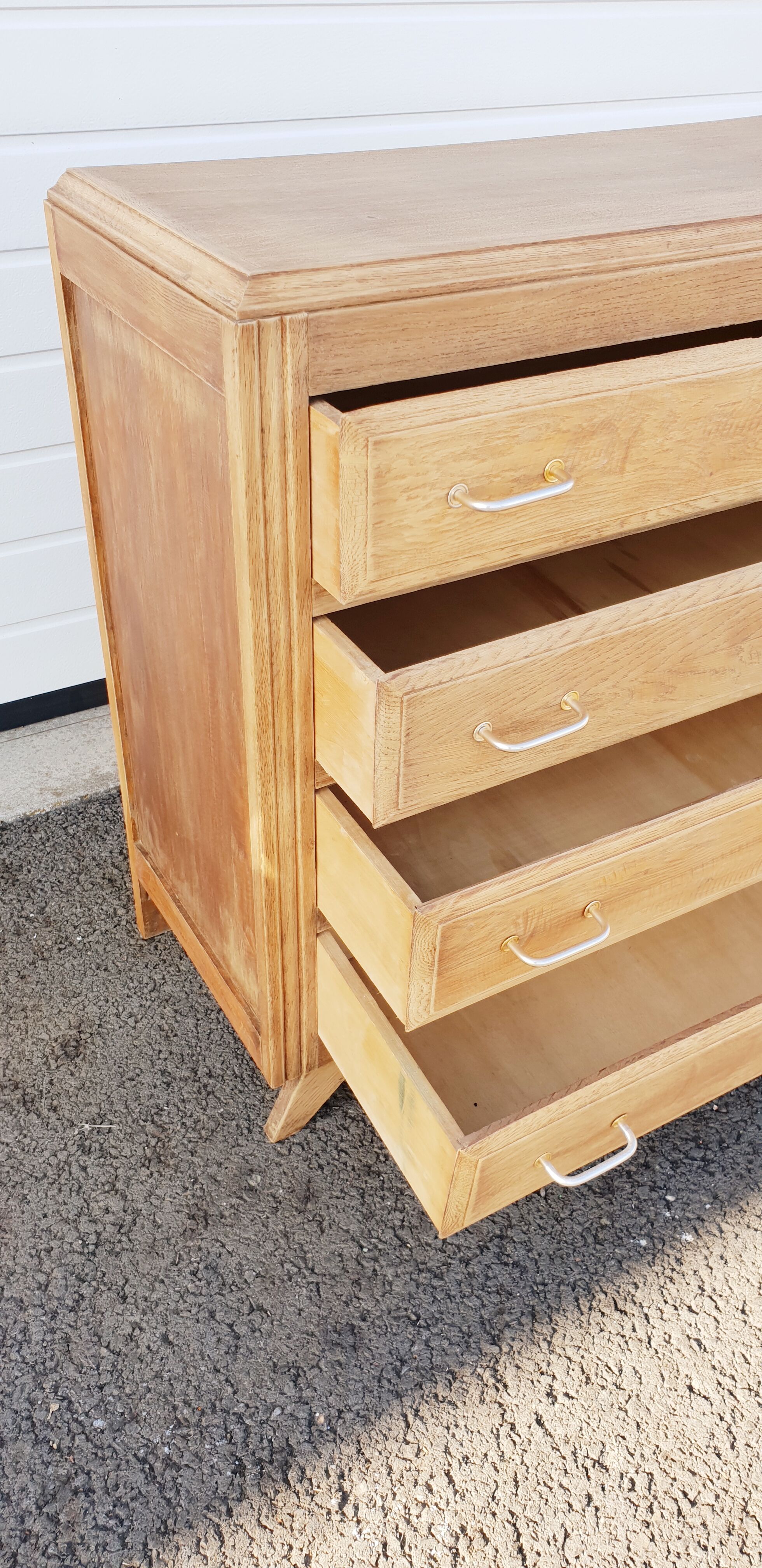 Vintage chest of drawers