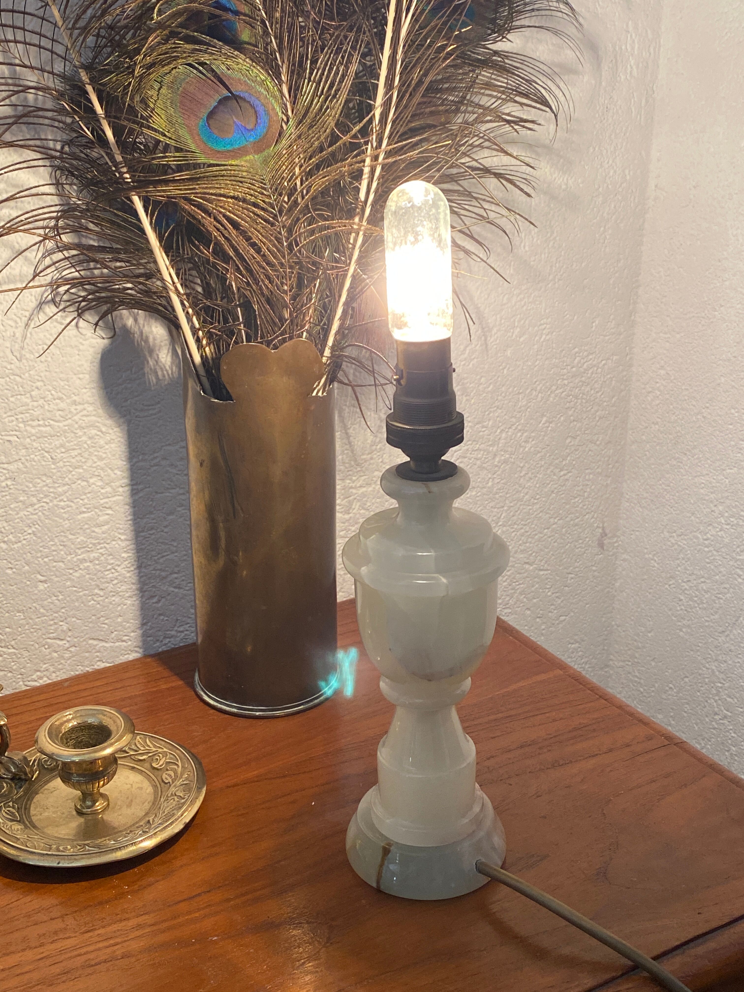 Pied de lampe en onyx