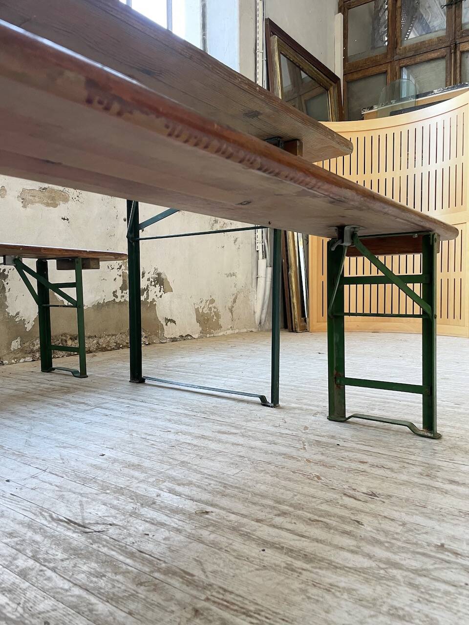 Guinguette table and its 2 benches