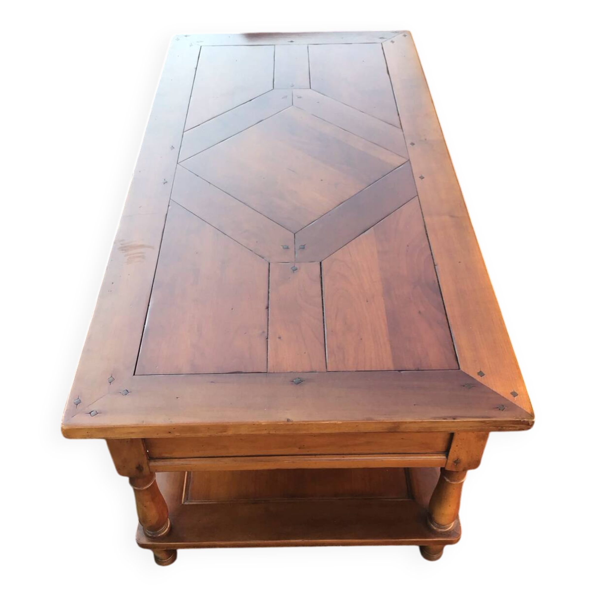 Coffee table with 2 drawers