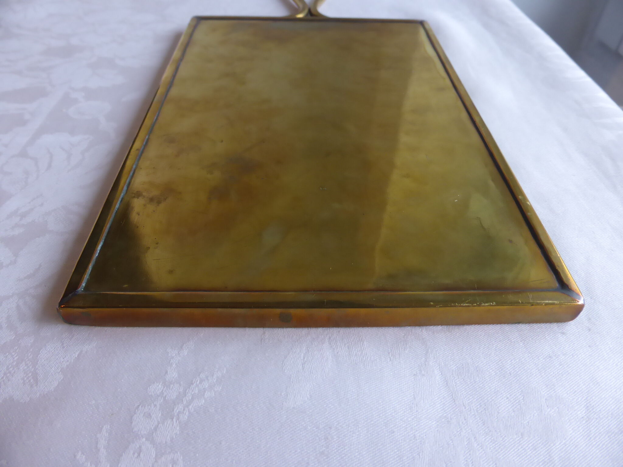 Old brass mirror rectangular shape to hang/hand-facing 35x22cm