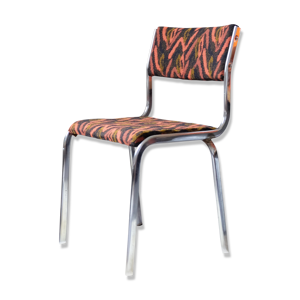 Chaise en métal
