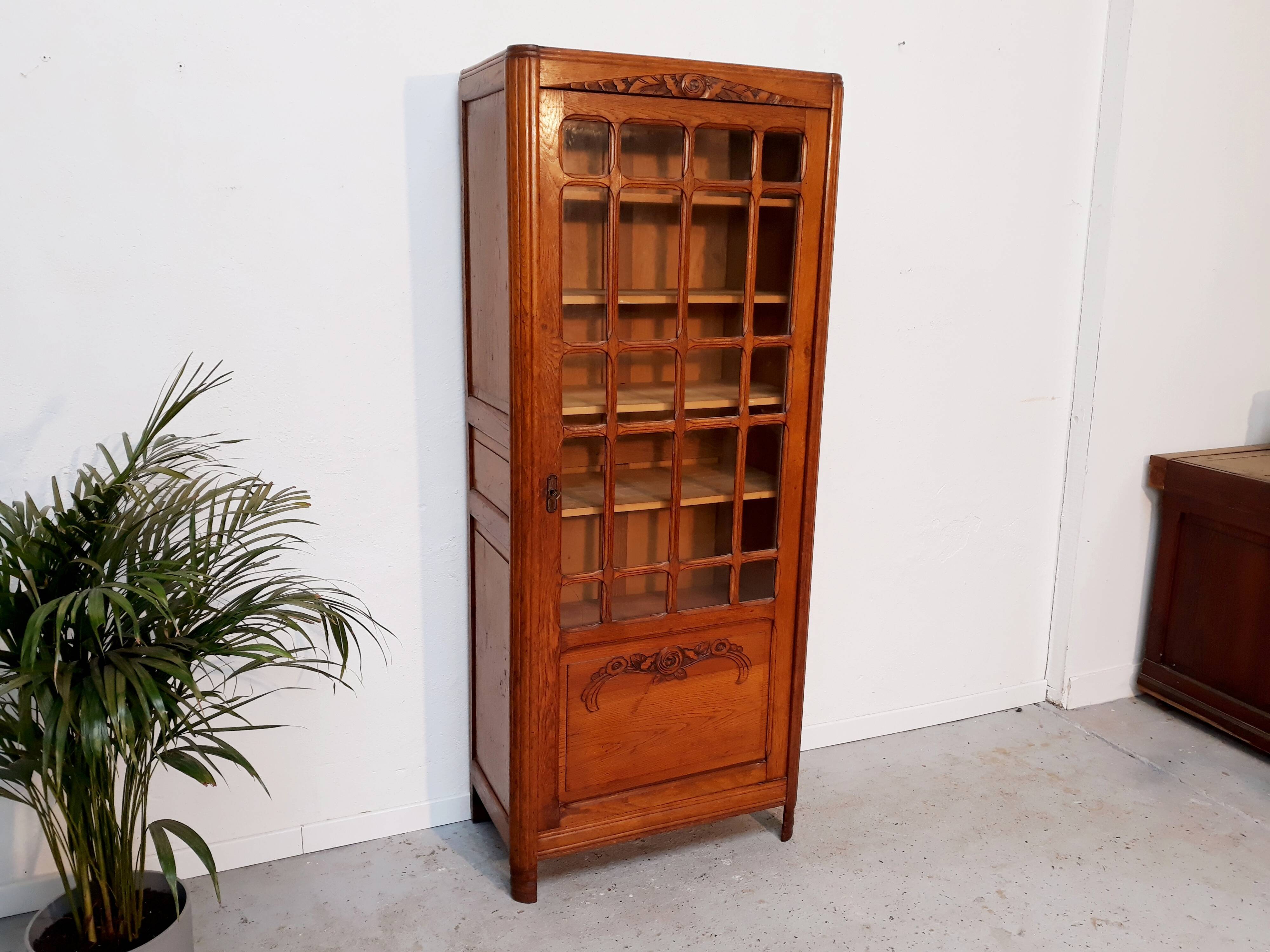 Art Deco wardrobre
