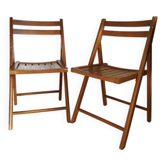 Pair of vintage folding chairs