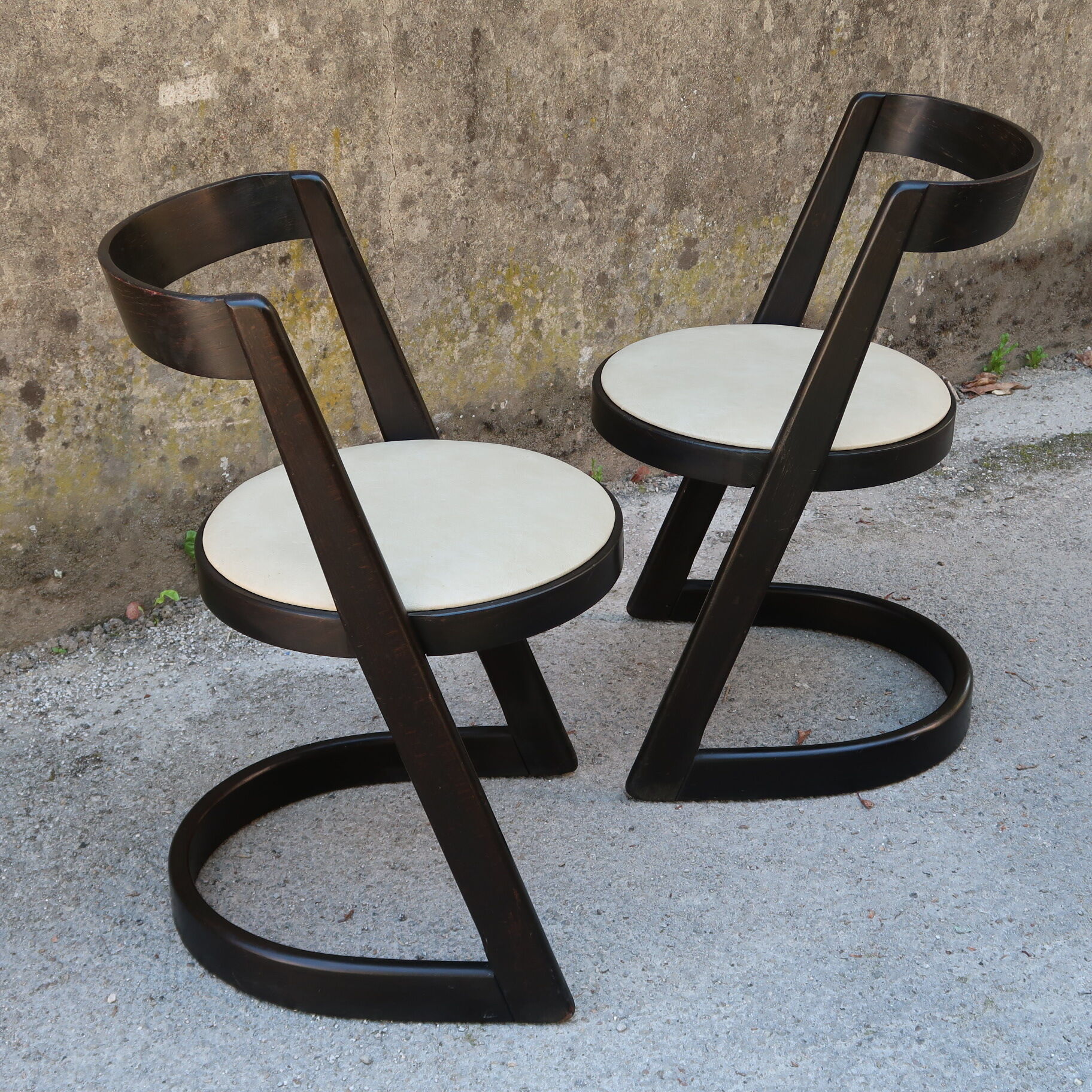 Pair of Halfa chairs by Baumann