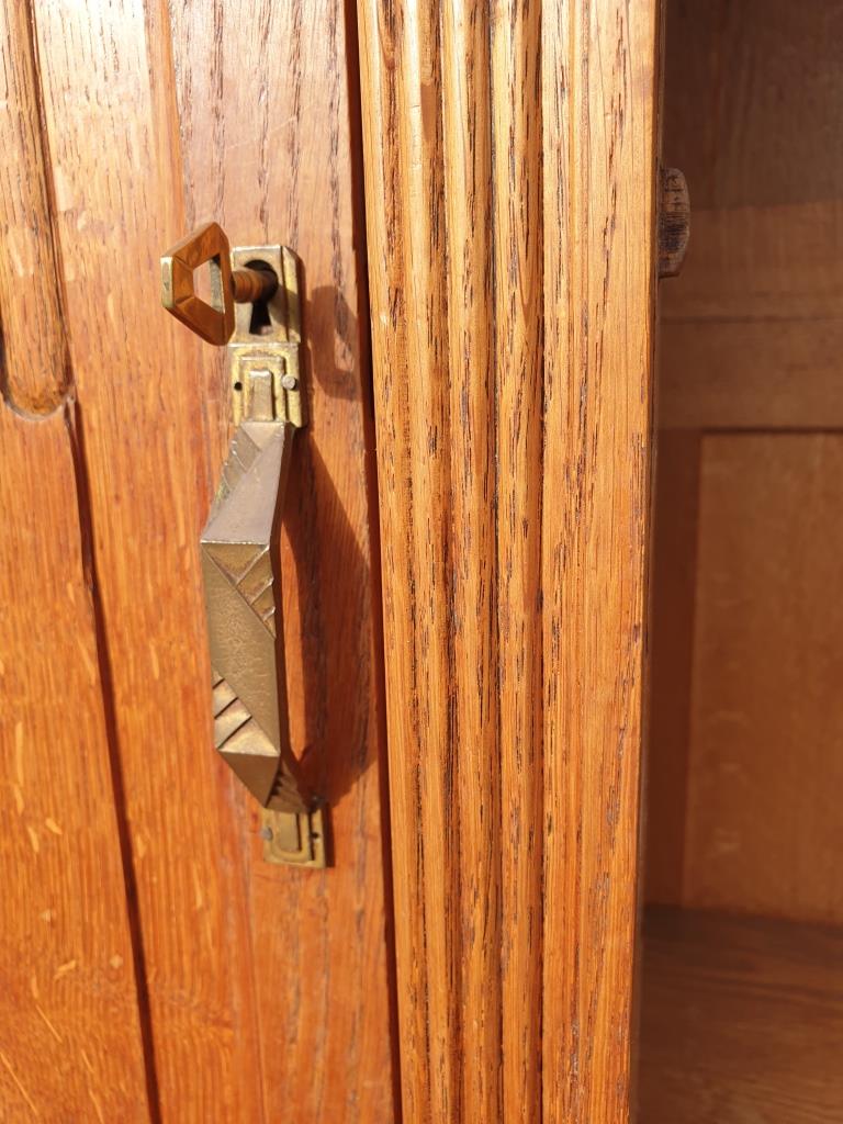 Library cabinet Art Deco columns with godrons