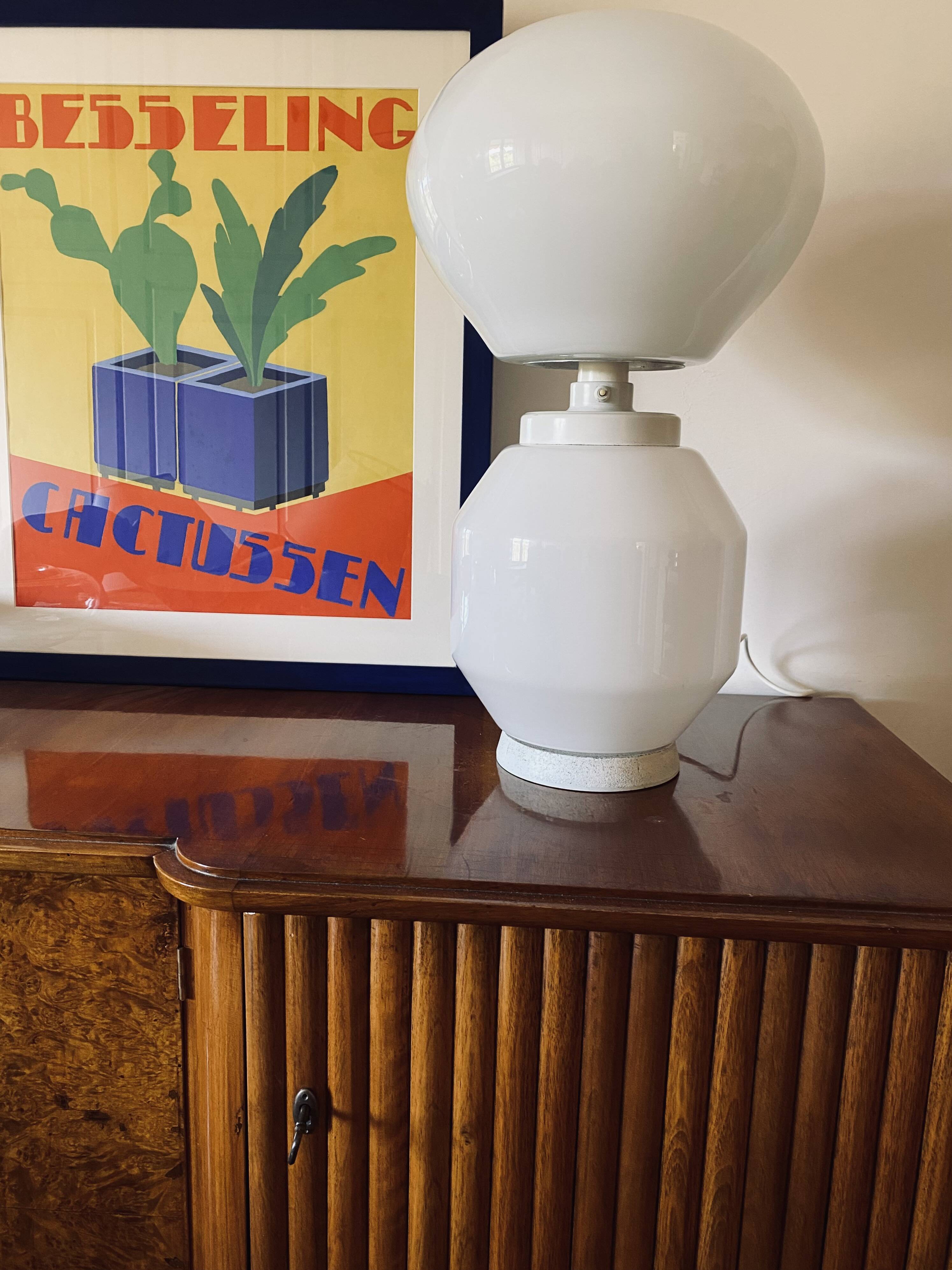 Space Age white glass table lamp, Faver Italy 1970s