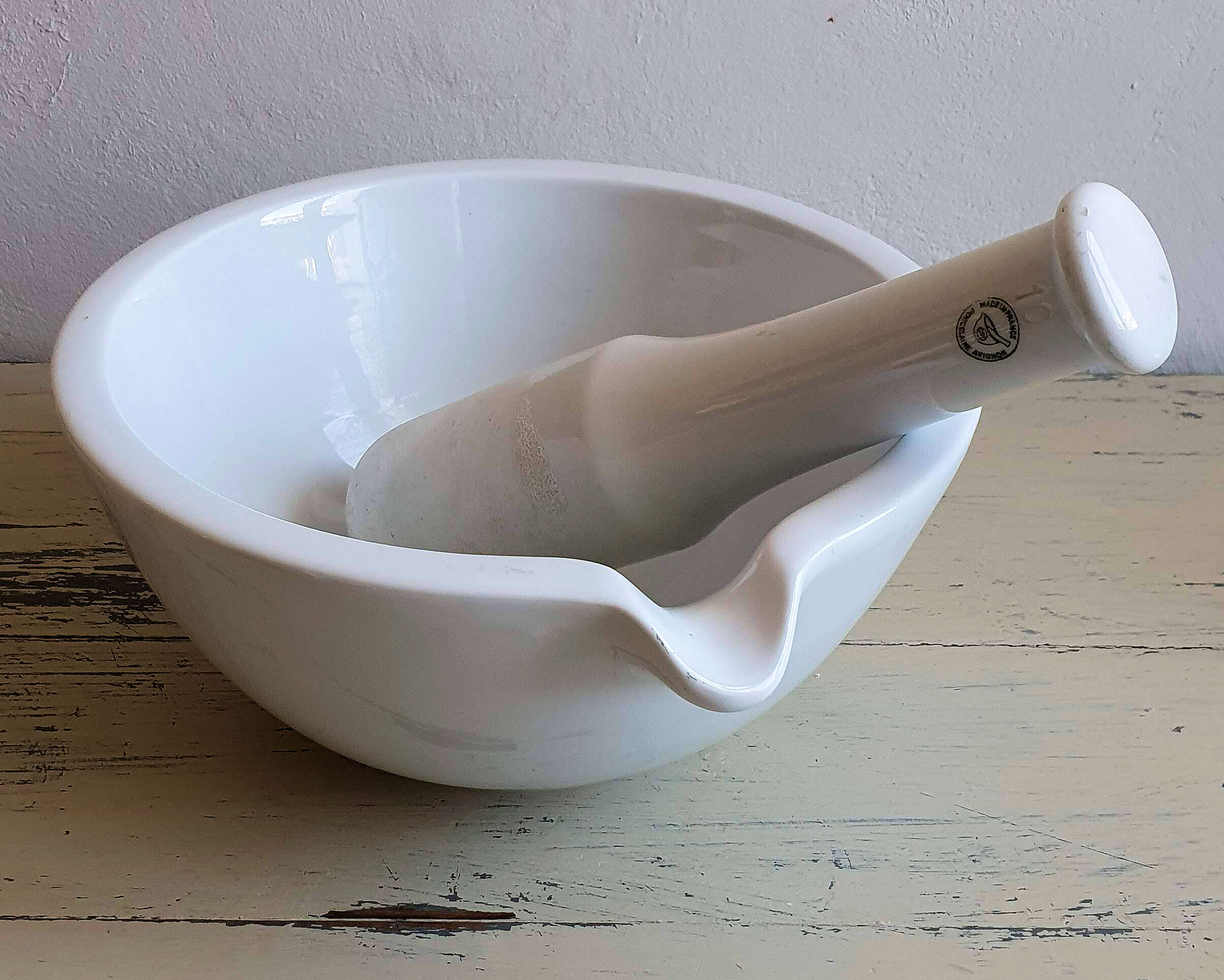 Laboratory mortar in earthenware