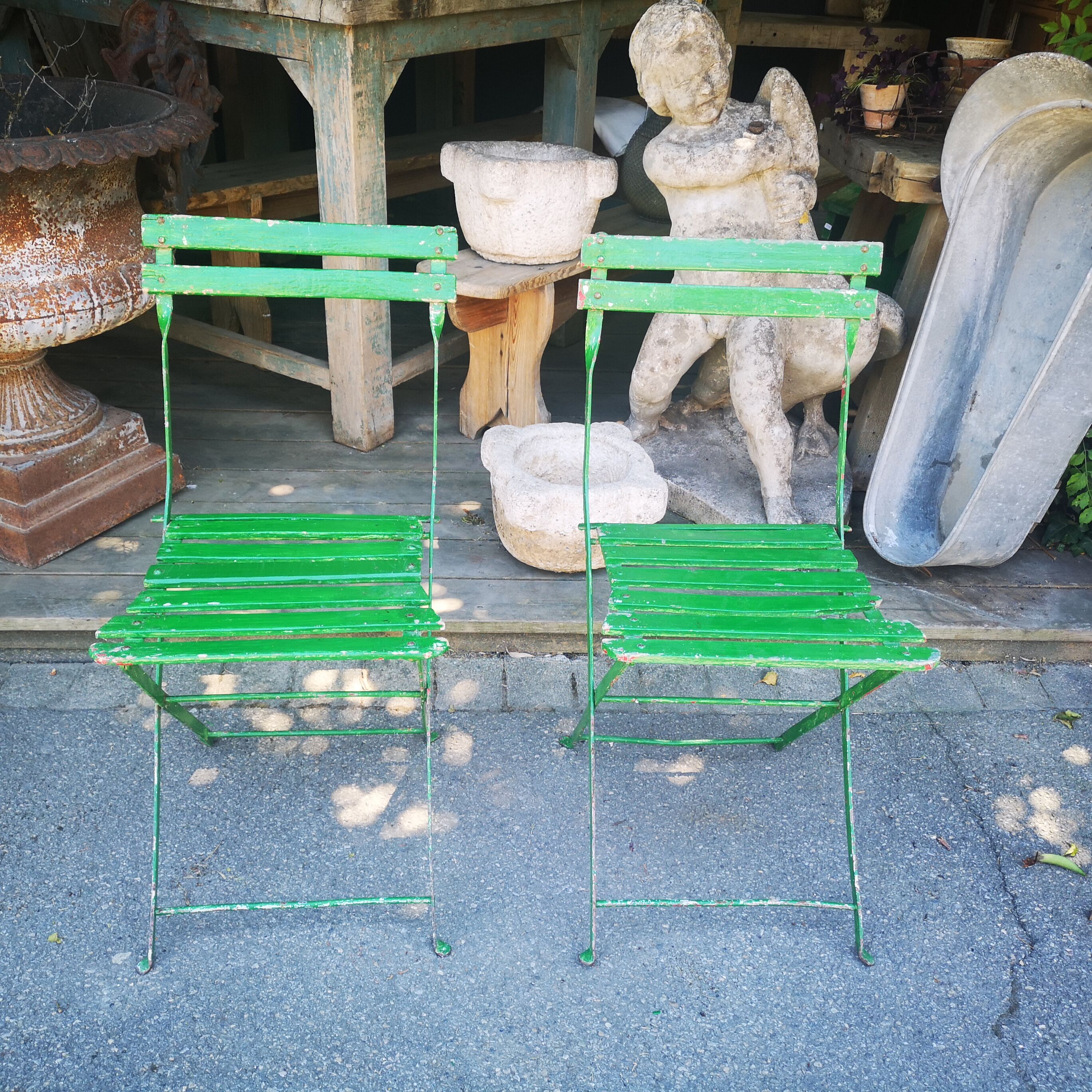 2 old garden chairs