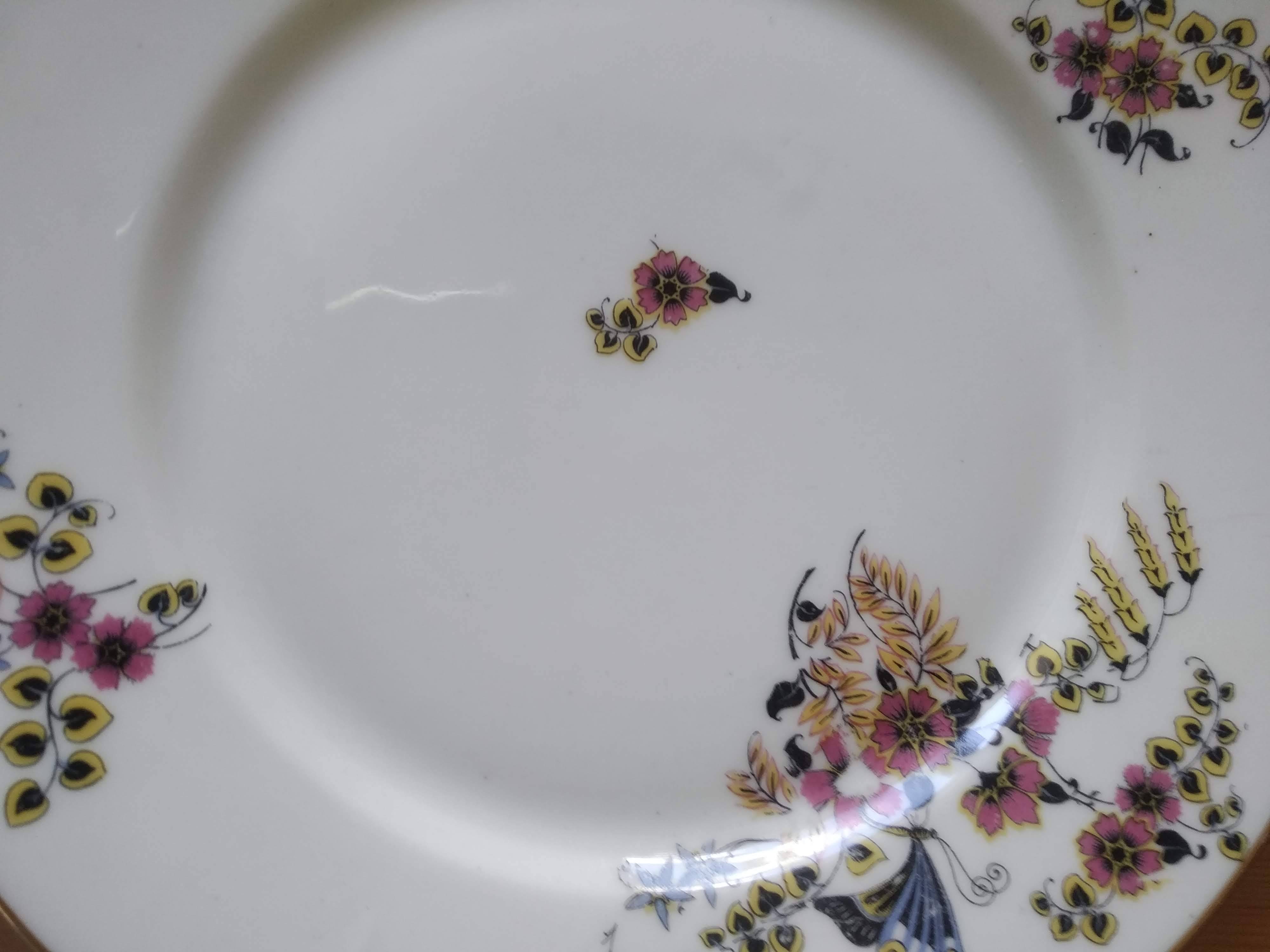 55-piece Limoges porcelain dinner service from the 1930s