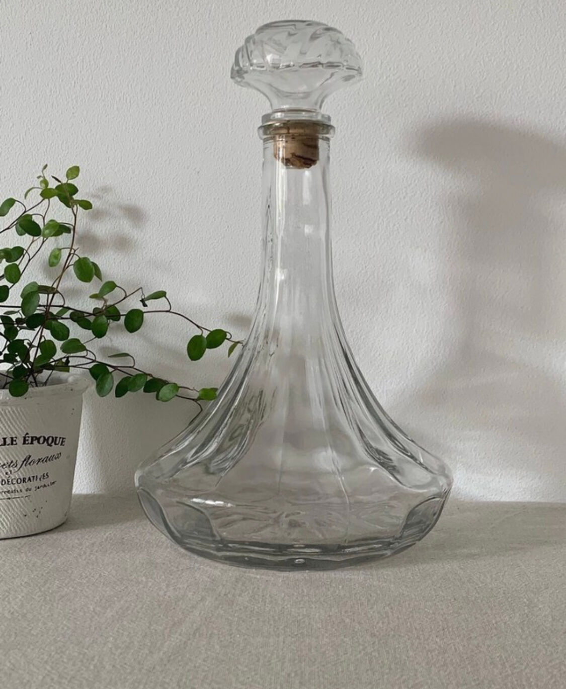 Glass decanter