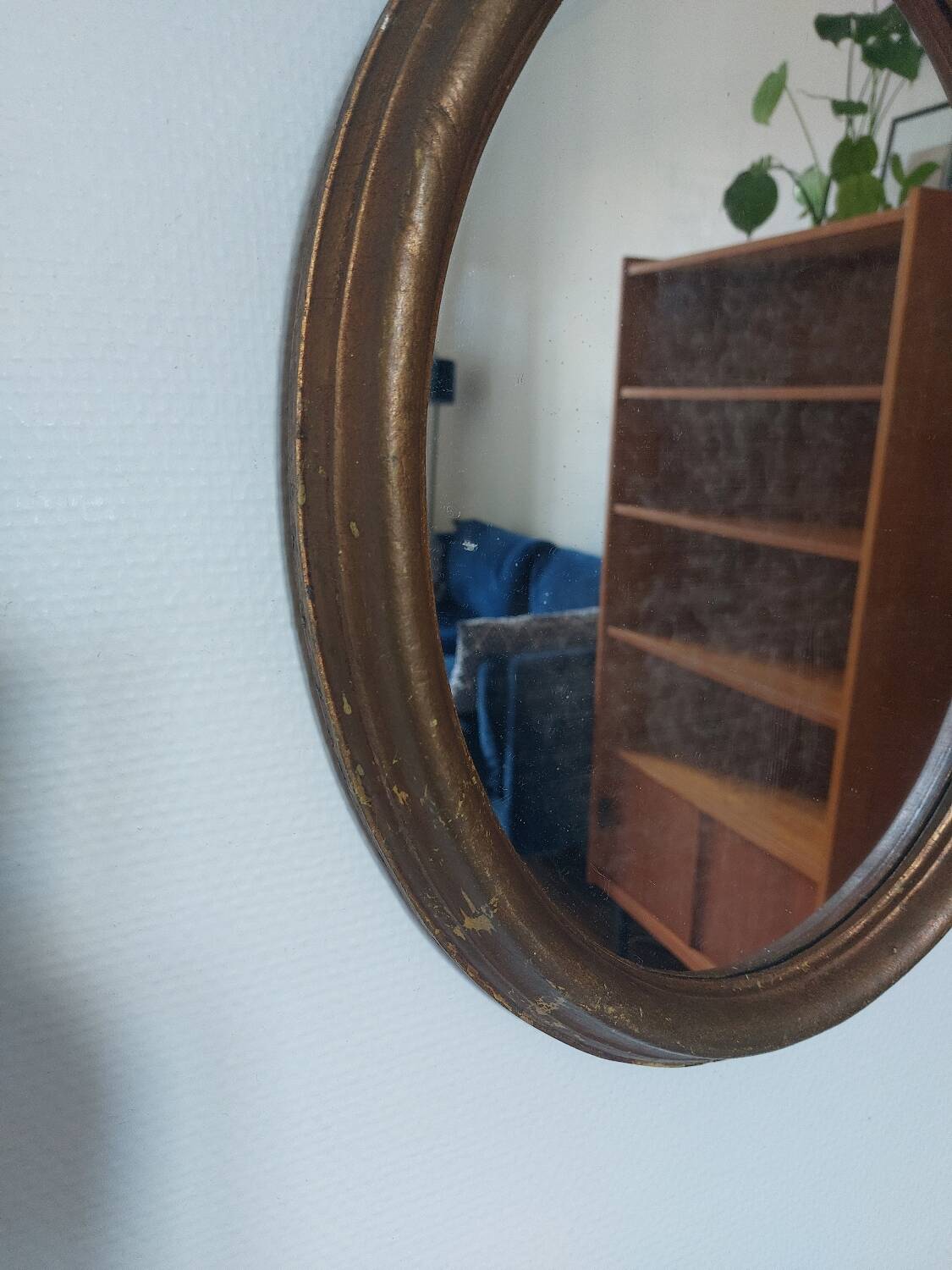 Vintage oval gilded wood mirror