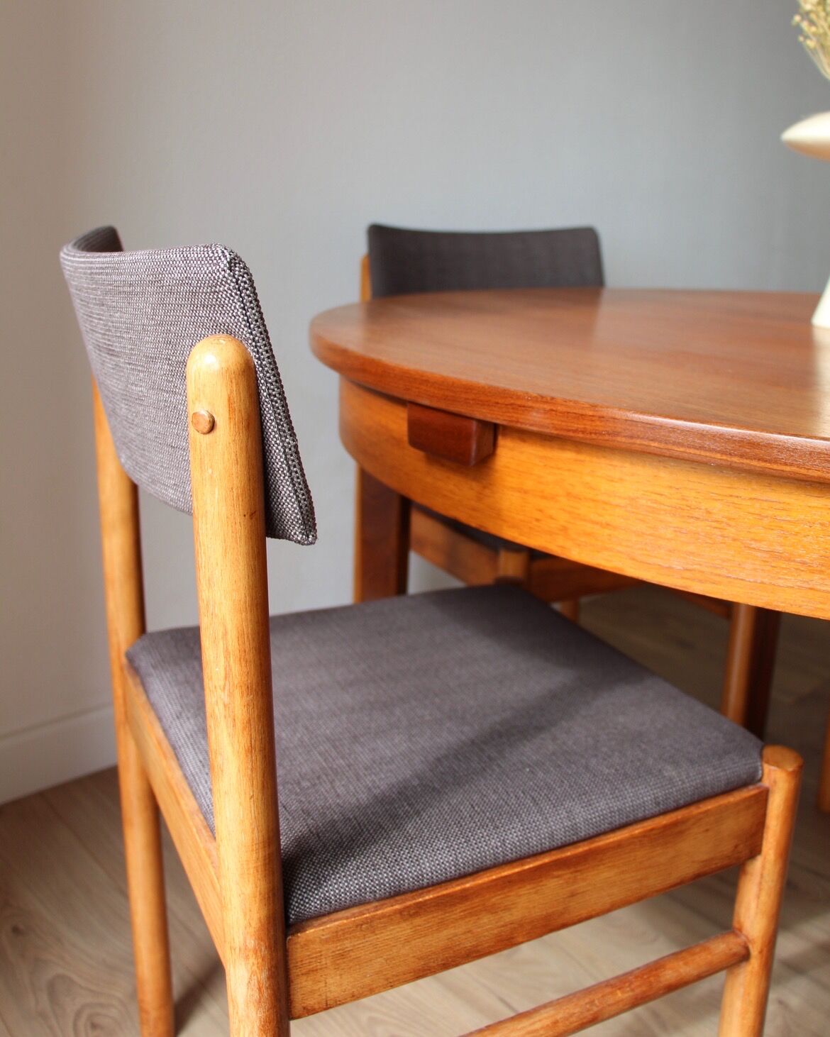 Suite of 5 chairs baumann 60s