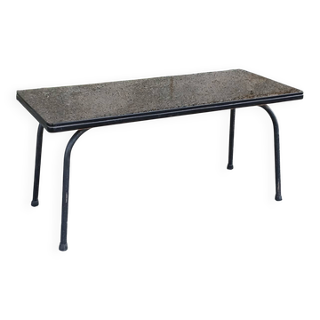 Table basse années 50 en opaline noire