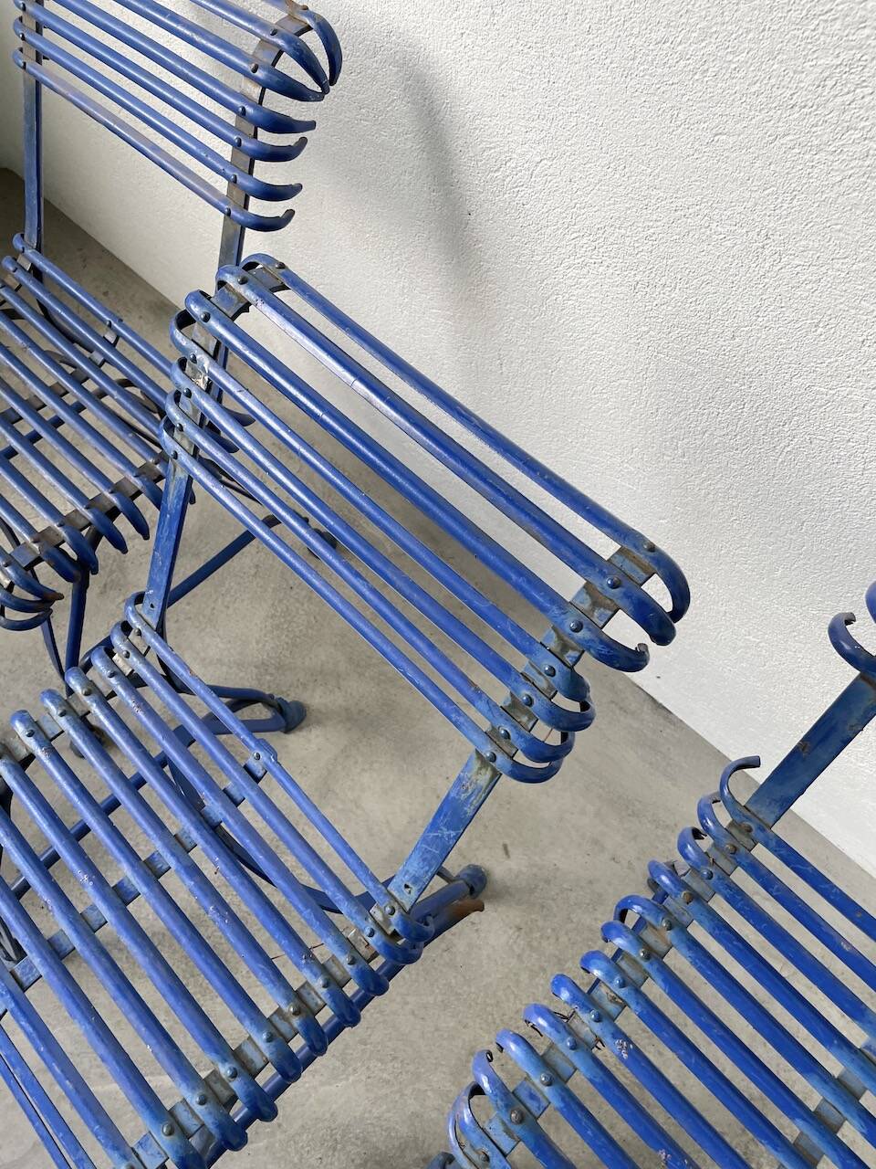 Series of 4 Arras chairs 1900