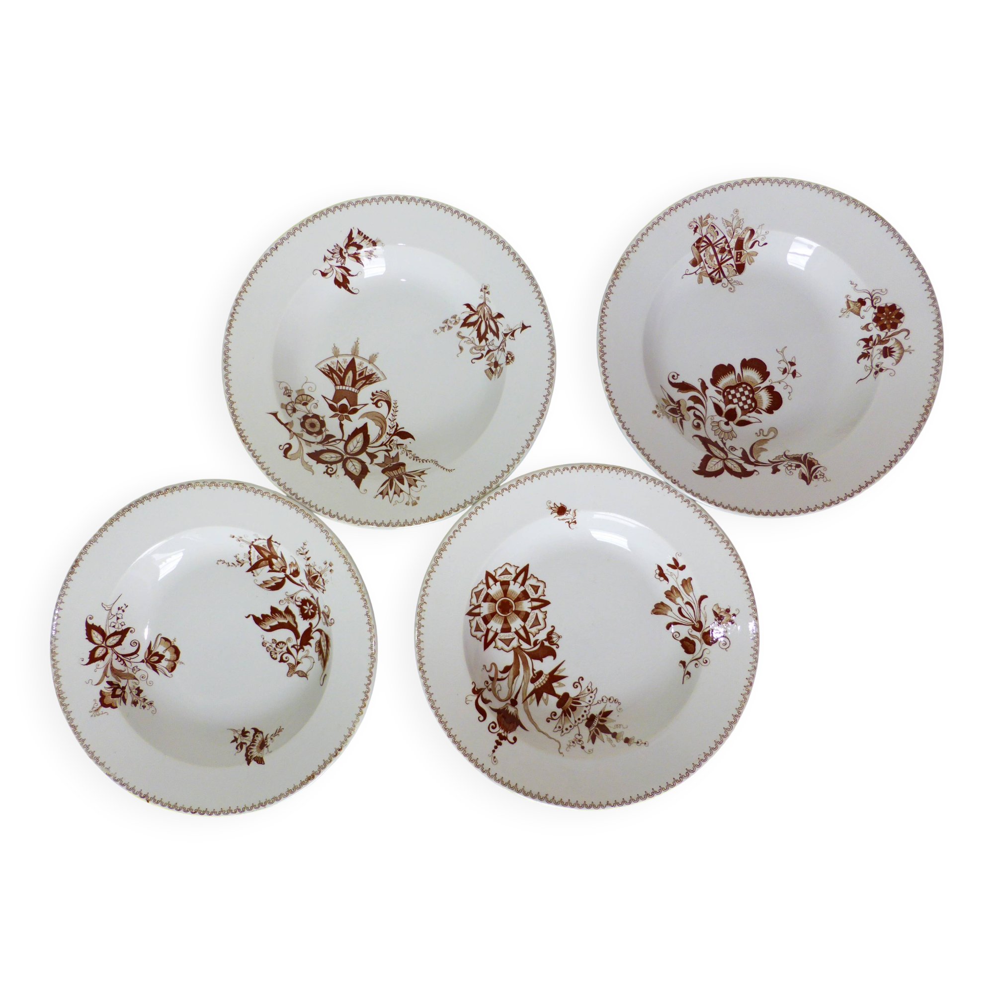 Set of 4 vintage deep plates from Sarreguemines, Danish model 210429.