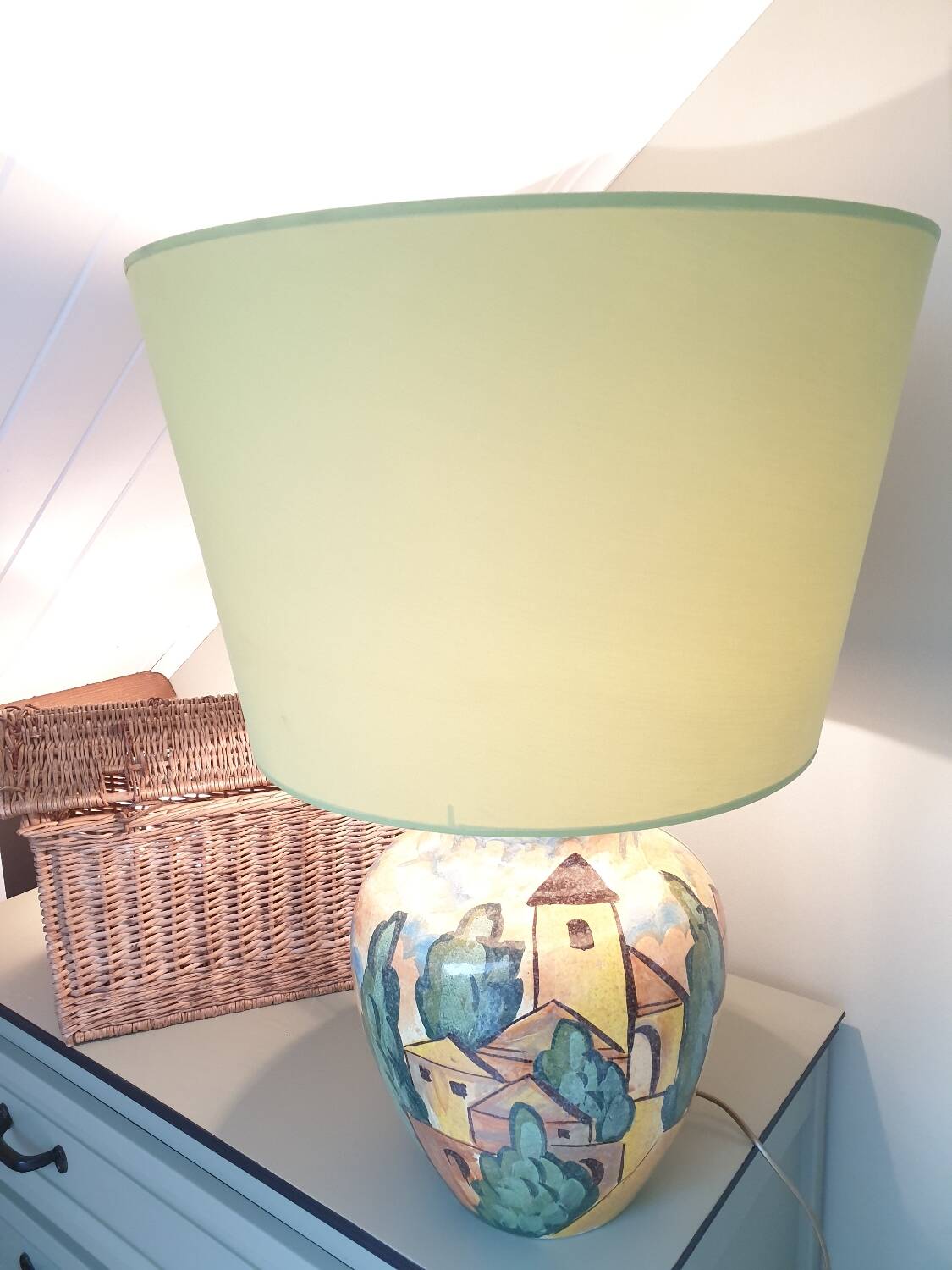 "Village de France" bedside lamp
