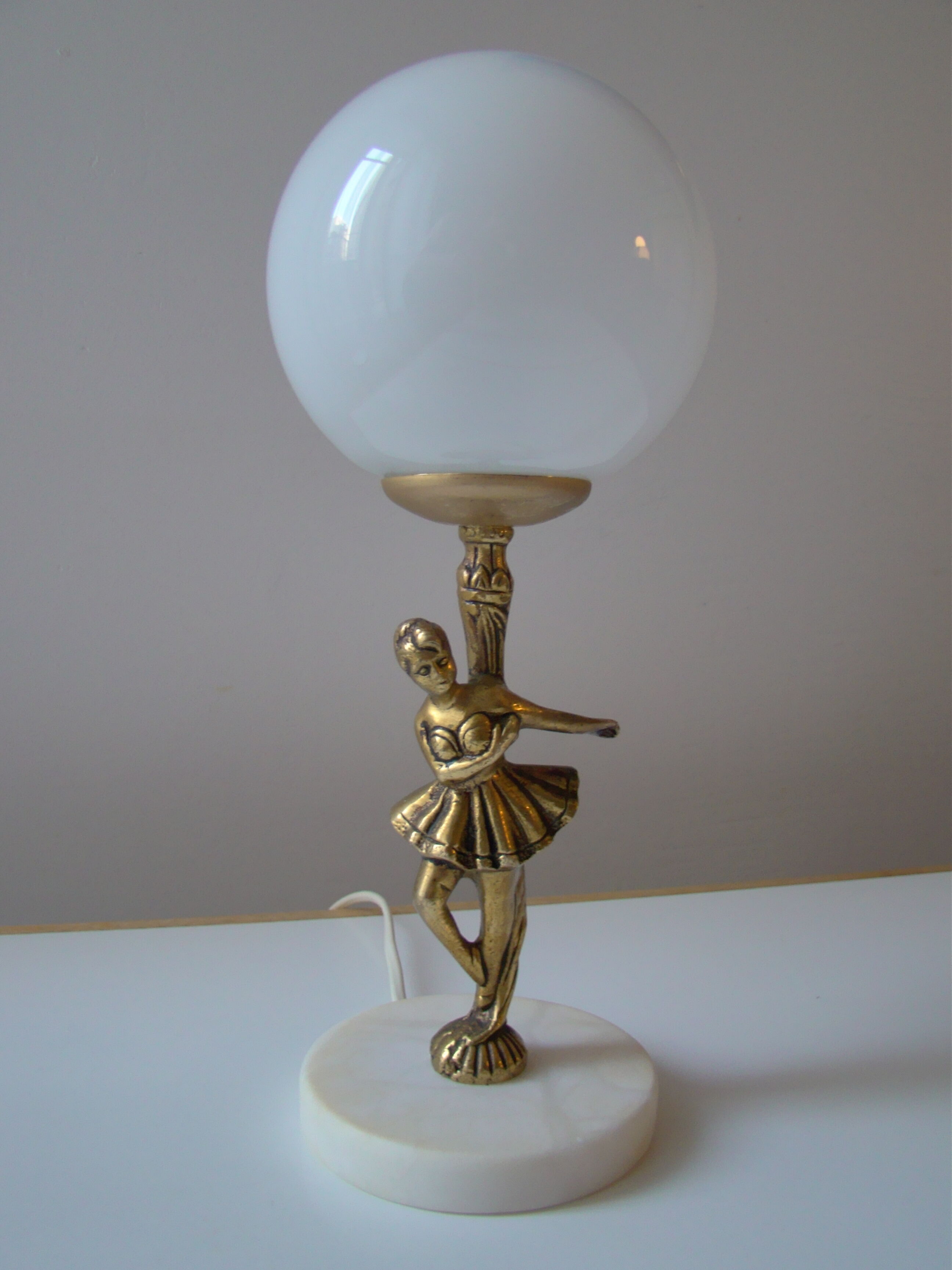 Charming vintage lamp dancer