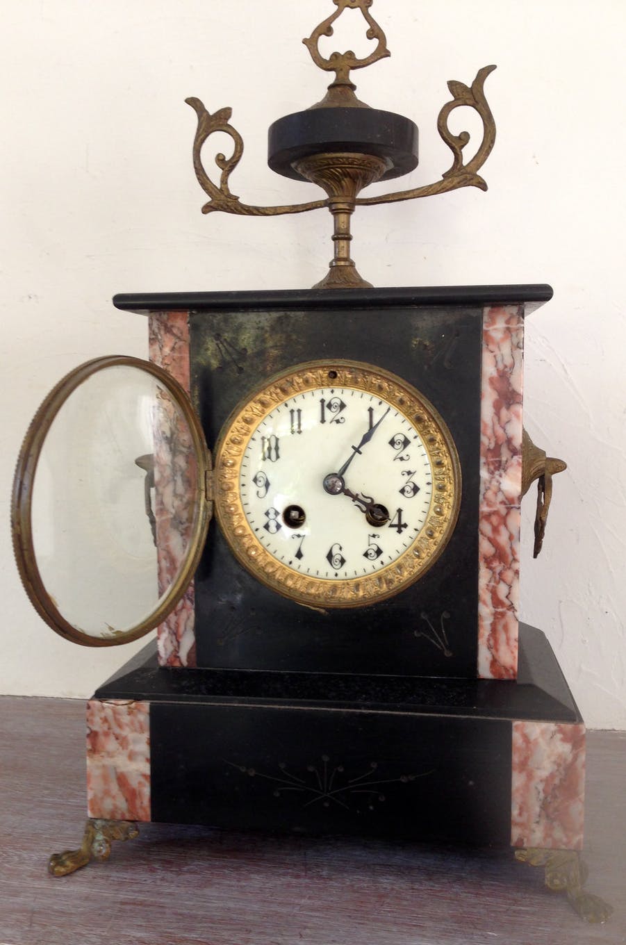 Napoleon III marble hanging