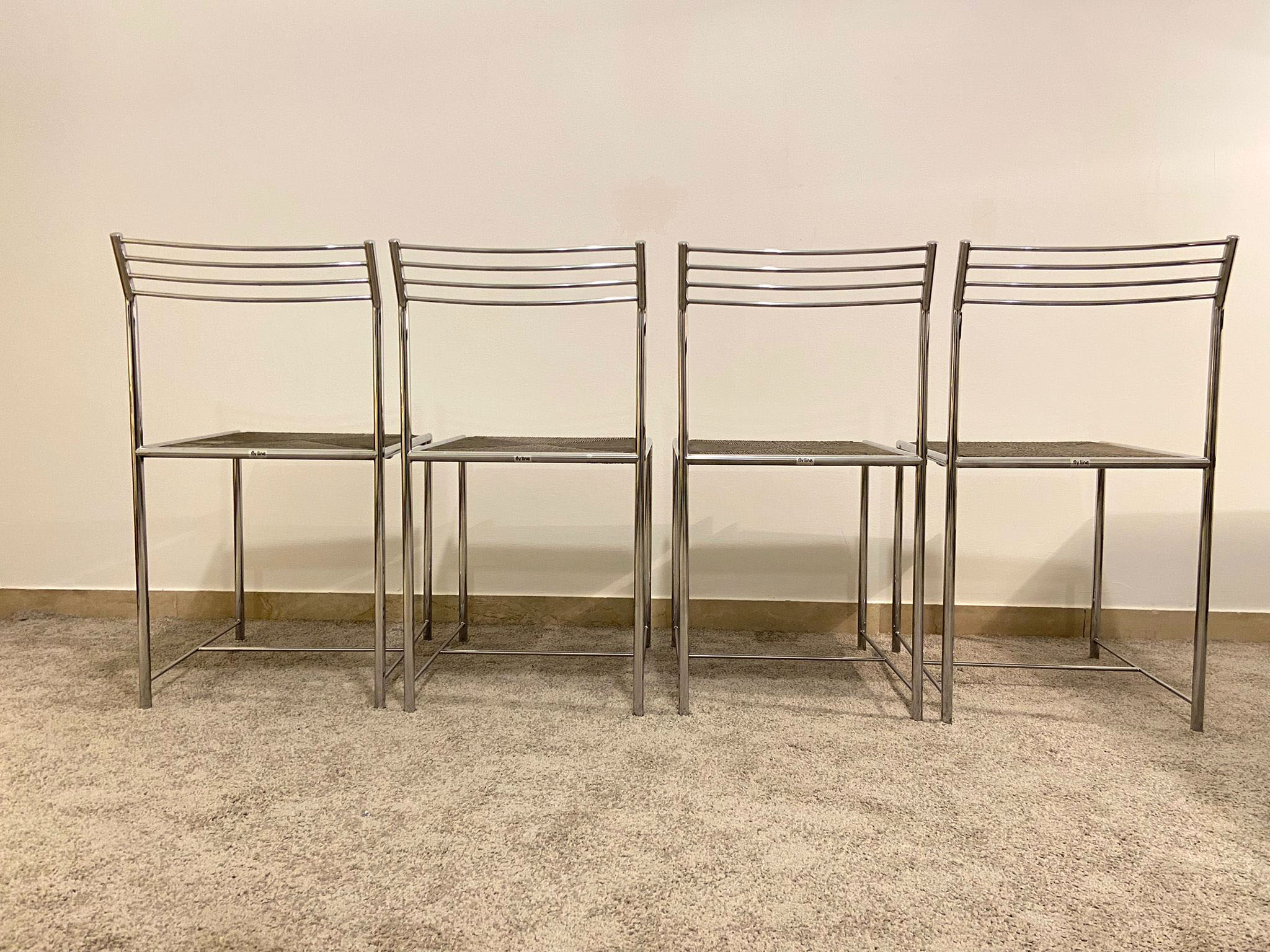 Set of 4 chairs fly line