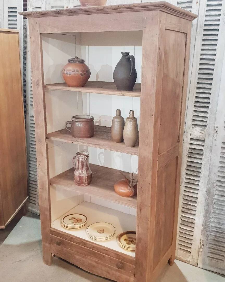 Armoire de rangement