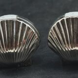 Salt shaker and shell pepper shaker