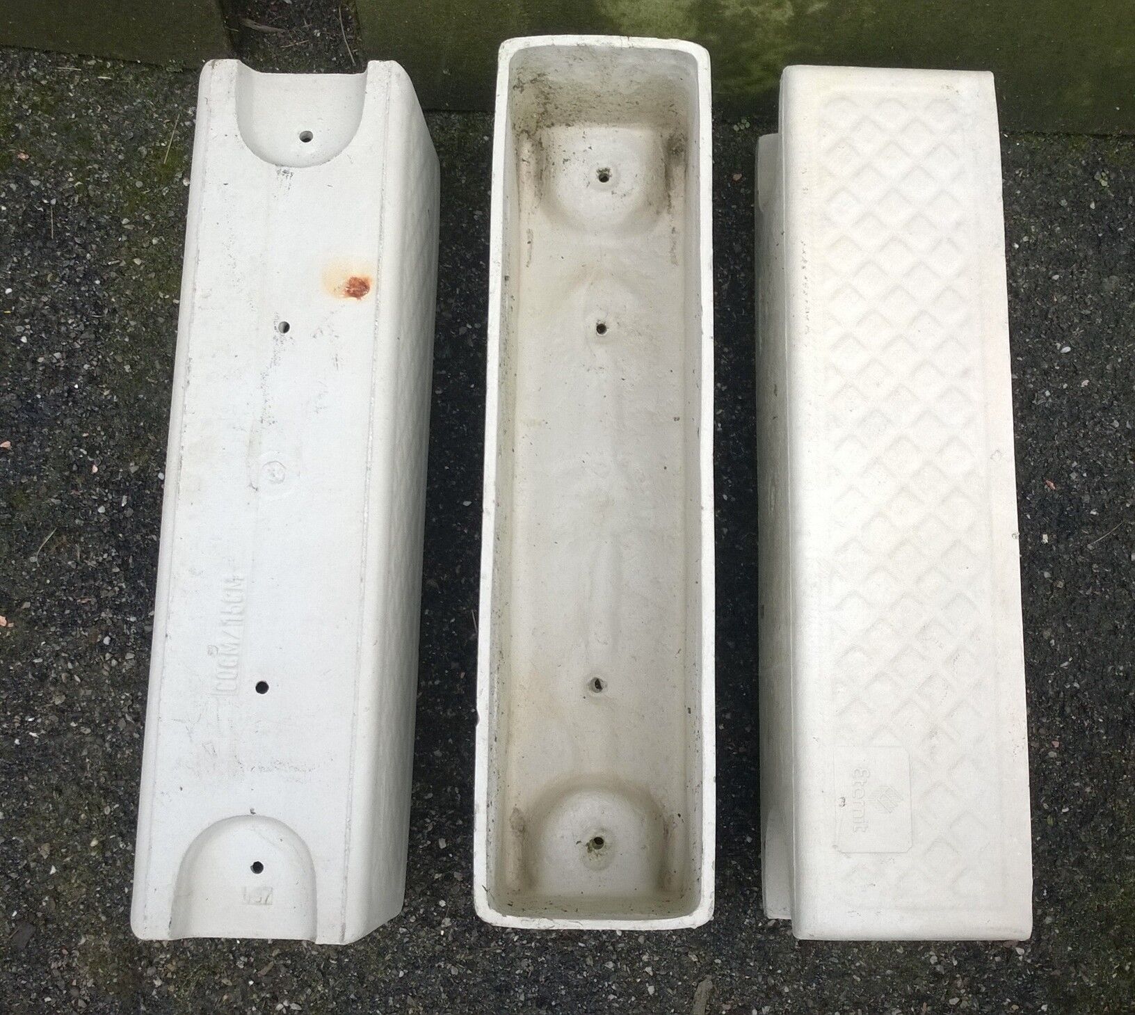 Lot of planters by Eternit