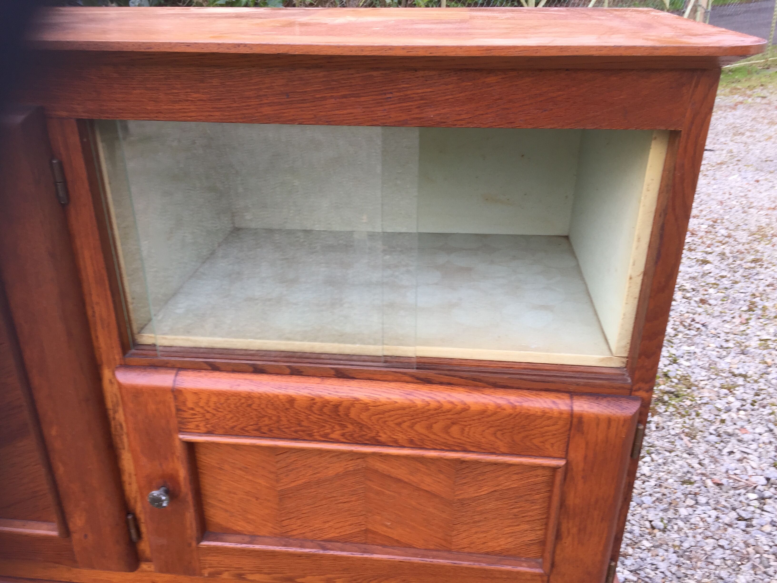 Sideboard in oak compass feet